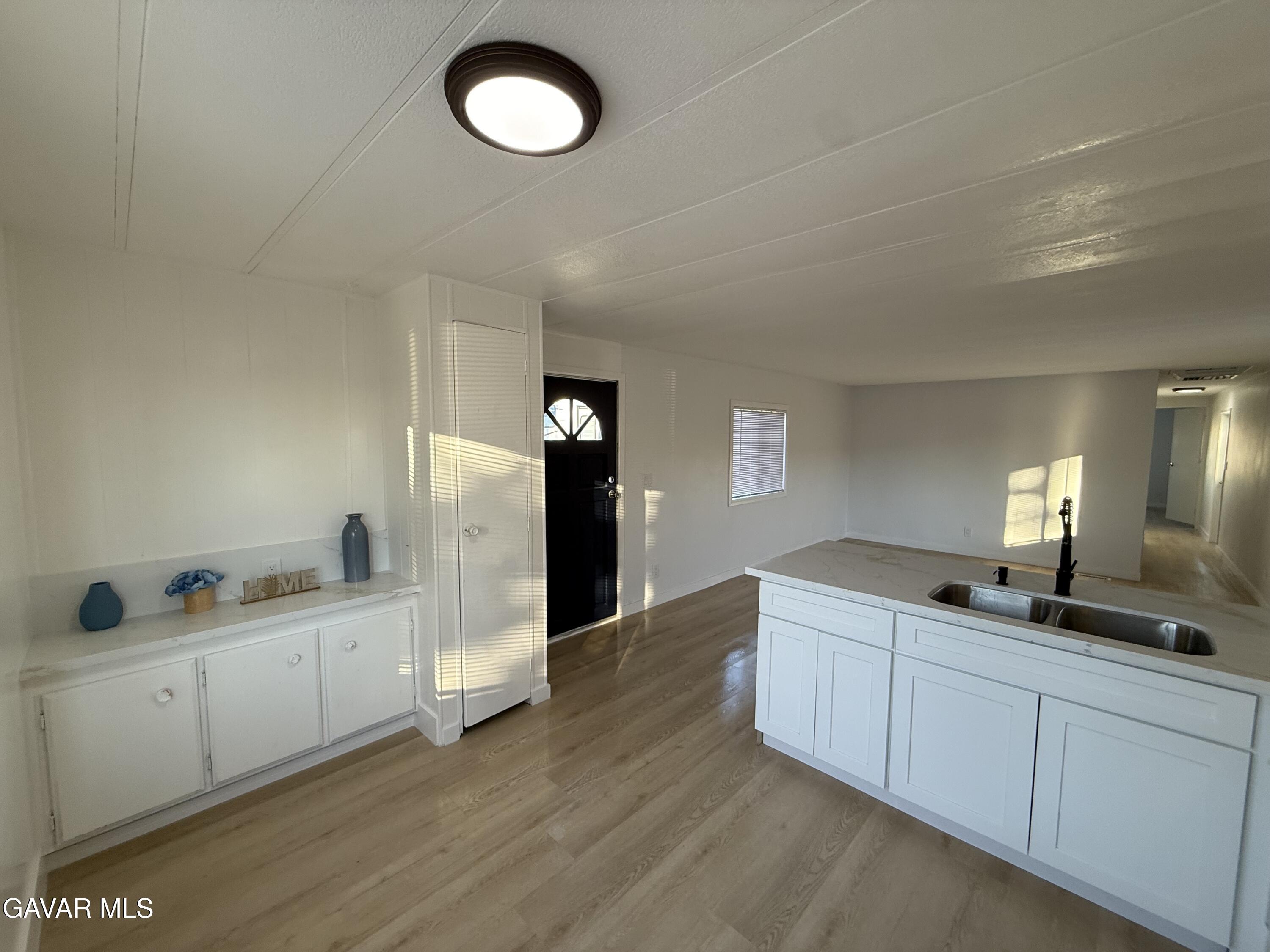 4209 W Rosamond Blvd, 75 Property Photo 12