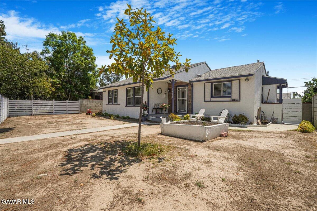 16038 Devonshire Street Property Photo 3