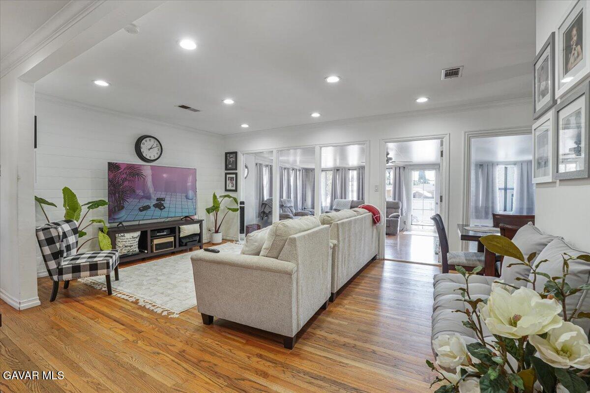 16038 Devonshire Street Property Photo 4