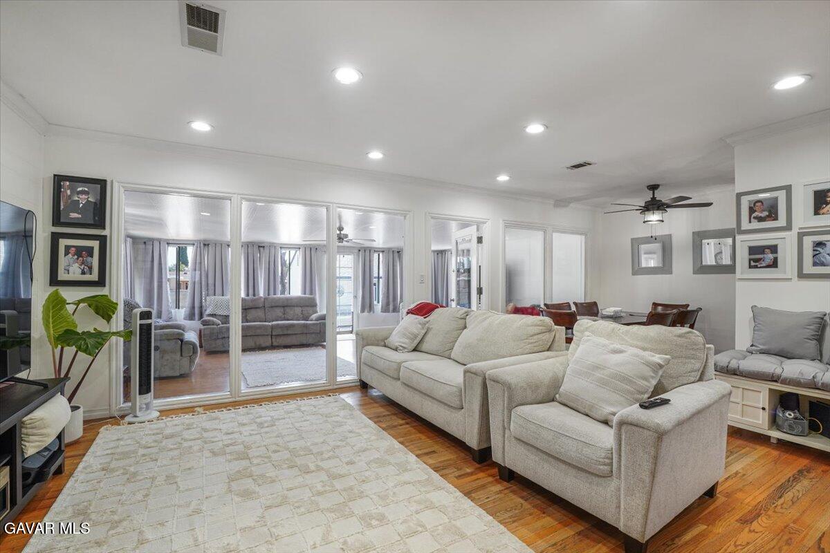 16038 Devonshire Street Property Photo 6