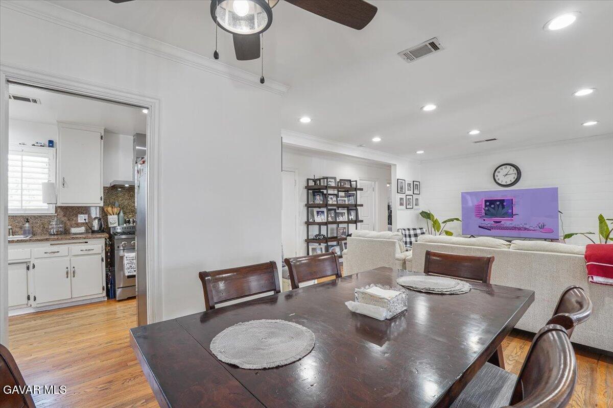16038 Devonshire Street Property Photo 9
