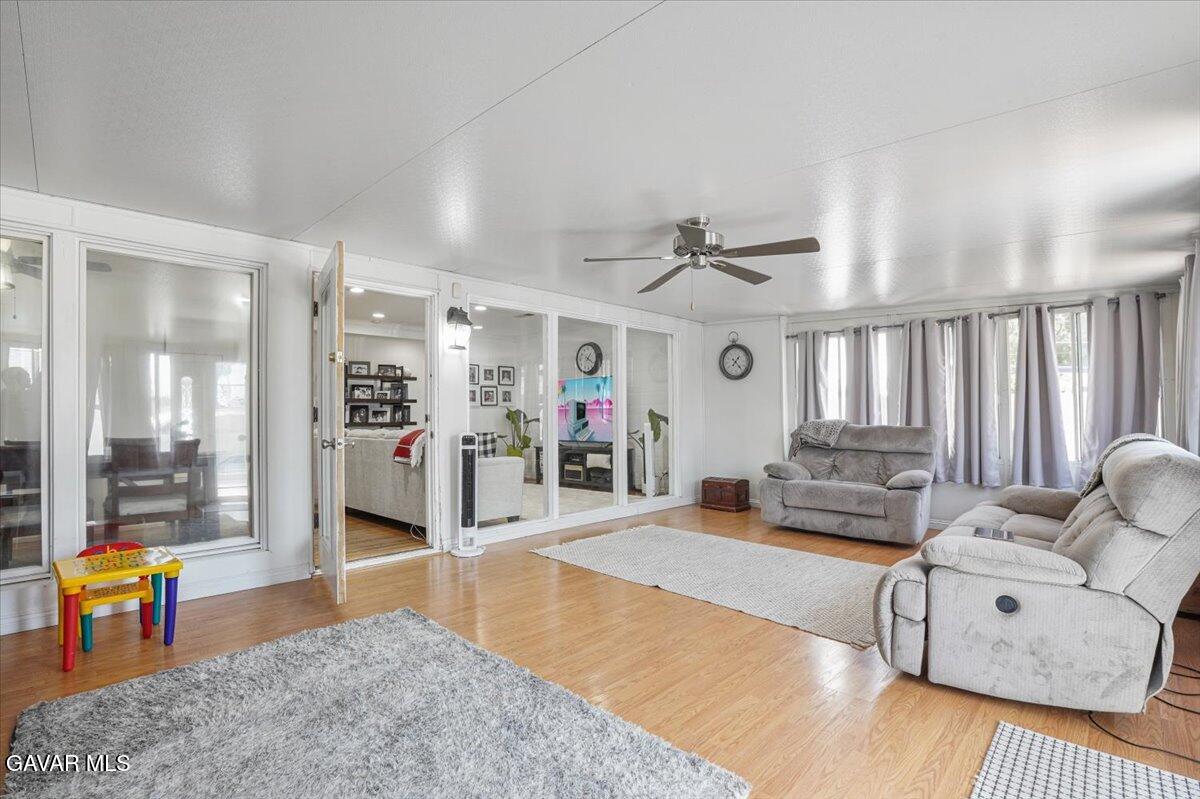 16038 Devonshire Street Property Photo 21
