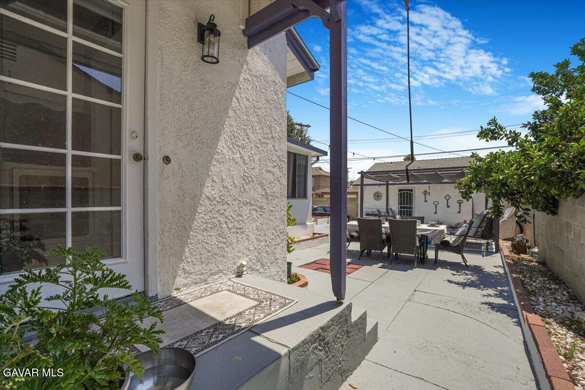16038 Devonshire Street Property Photo 22