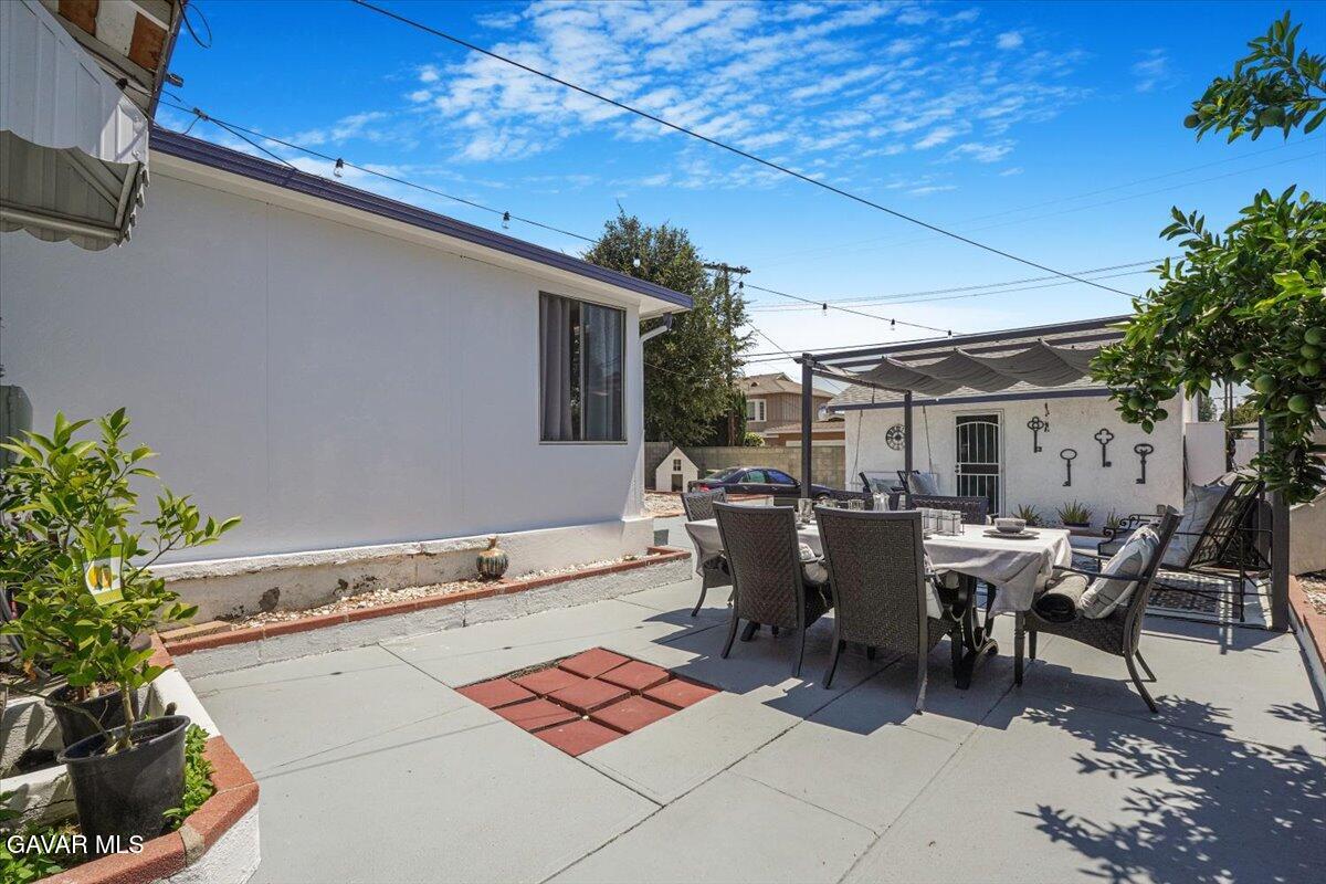 16038 Devonshire Street Property Photo 23
