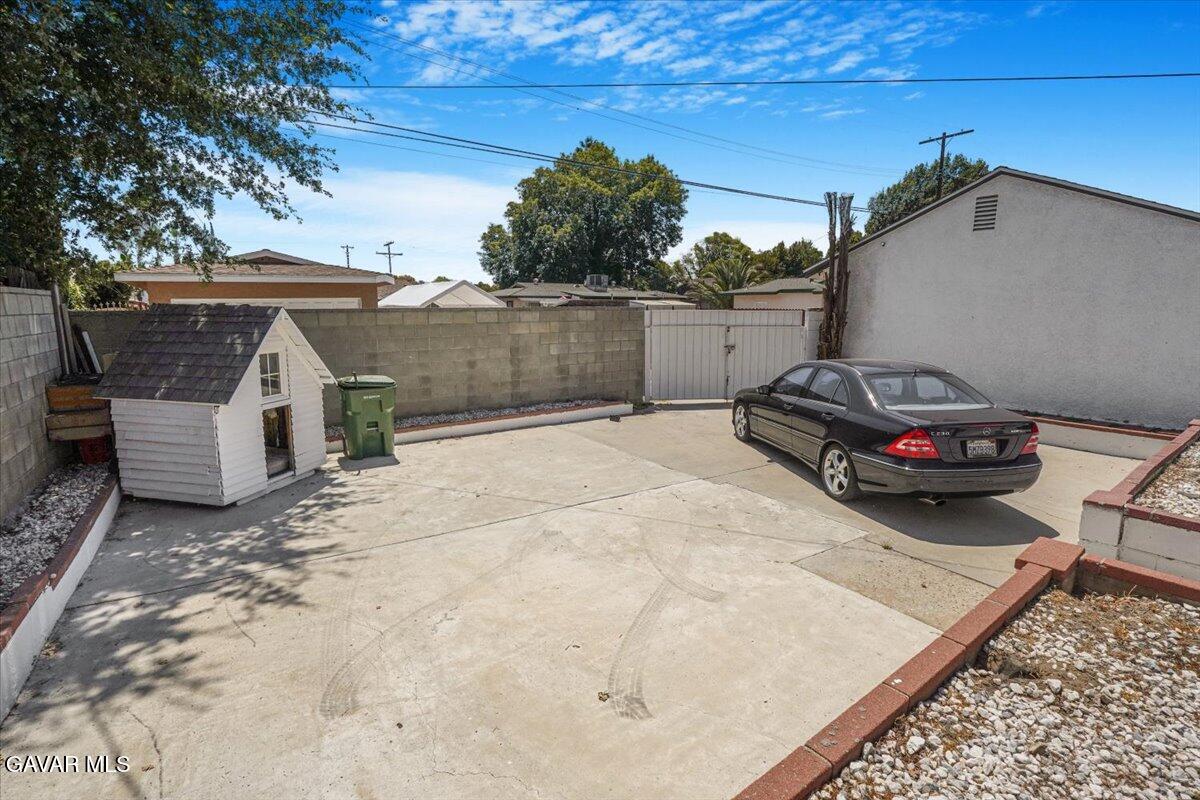 16038 Devonshire Street Property Photo 27