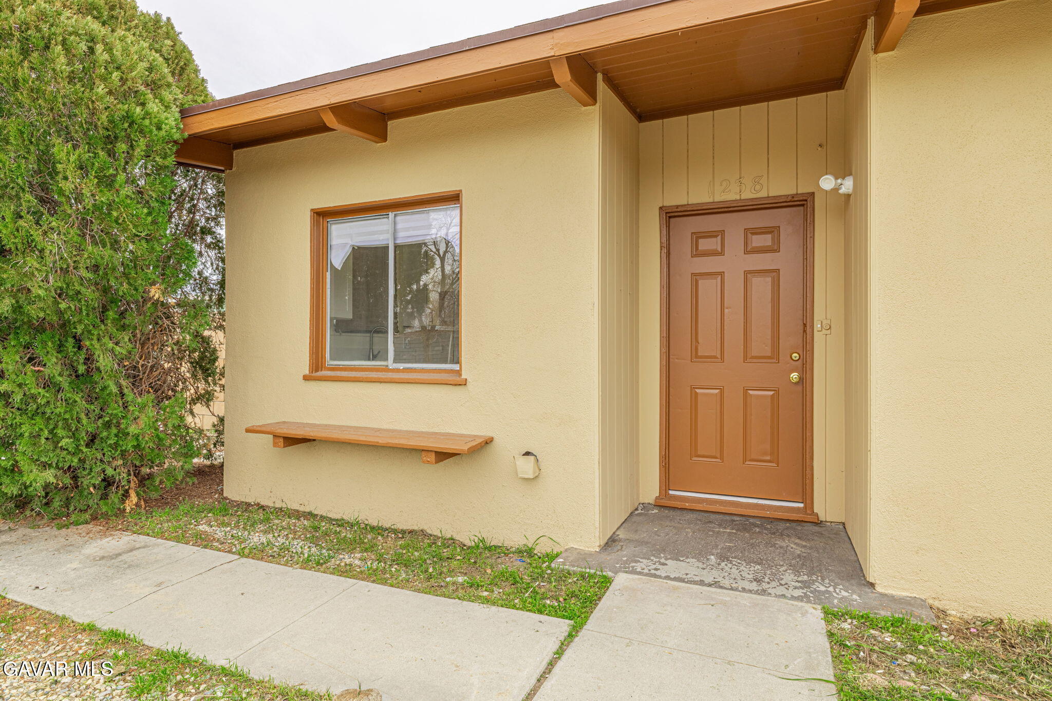 1238 W H15 Property Photo 4