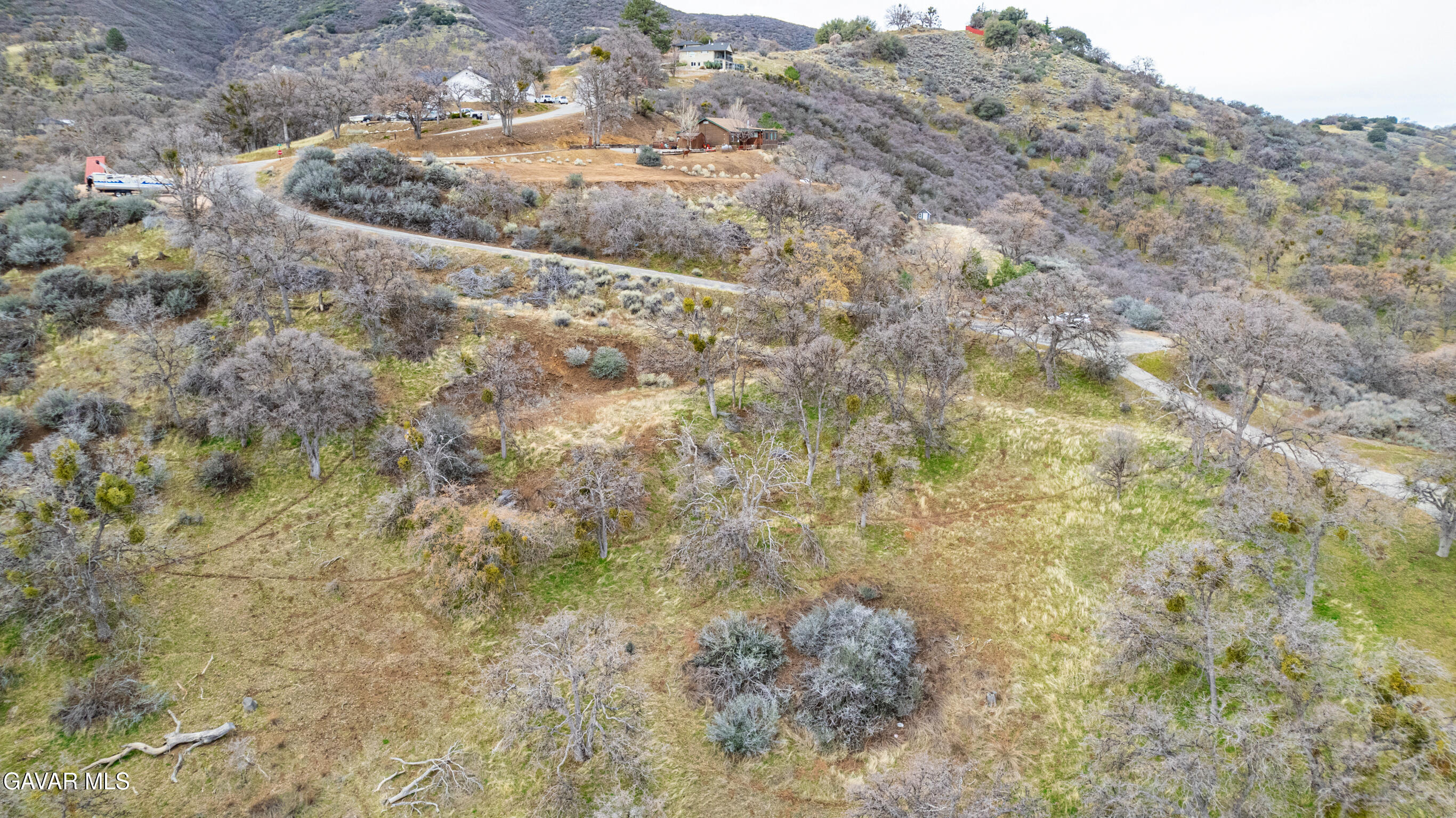 Lusanne Court Property Photo 10