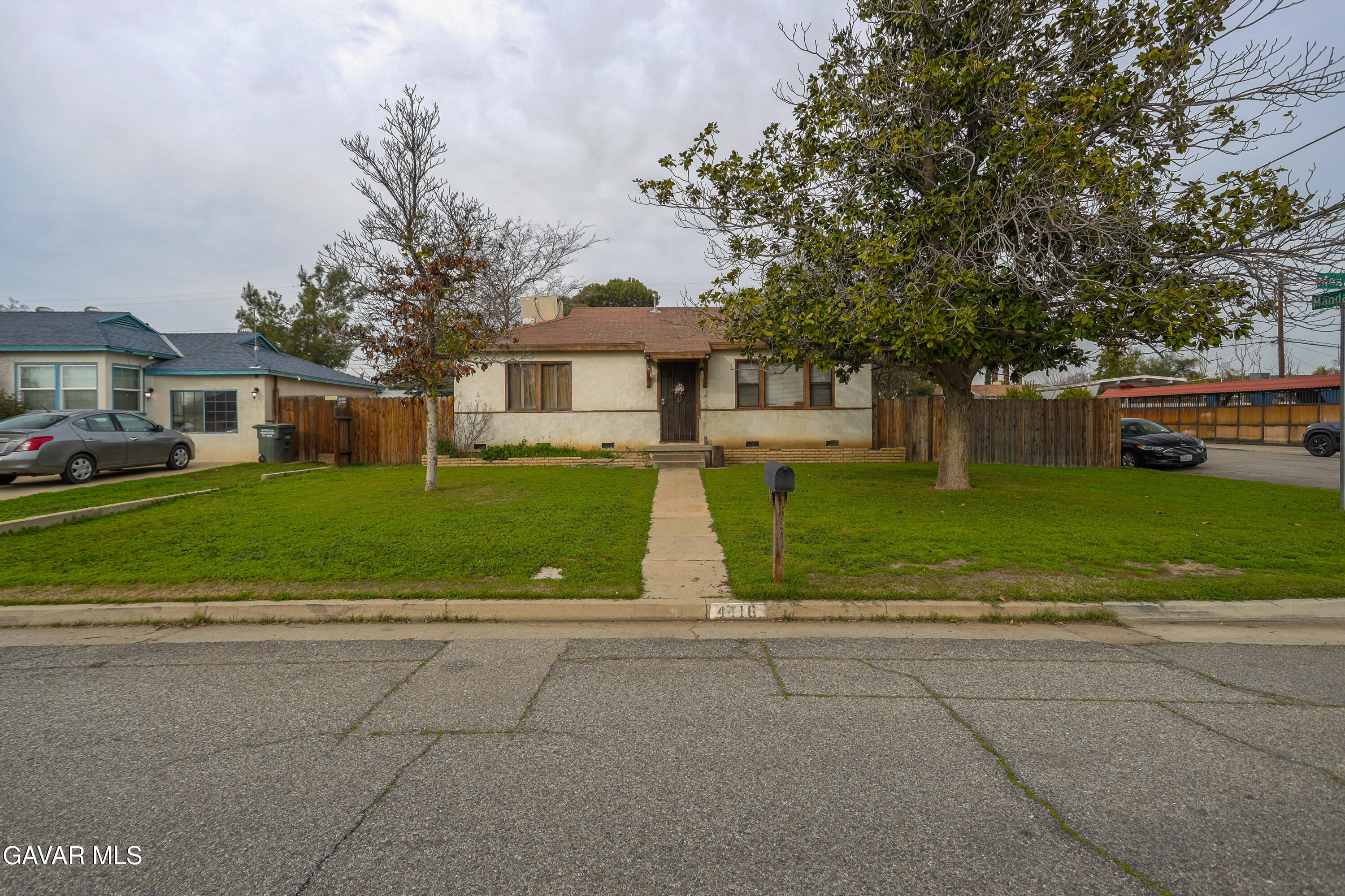 4416 Mesa Drive Property Photo 3