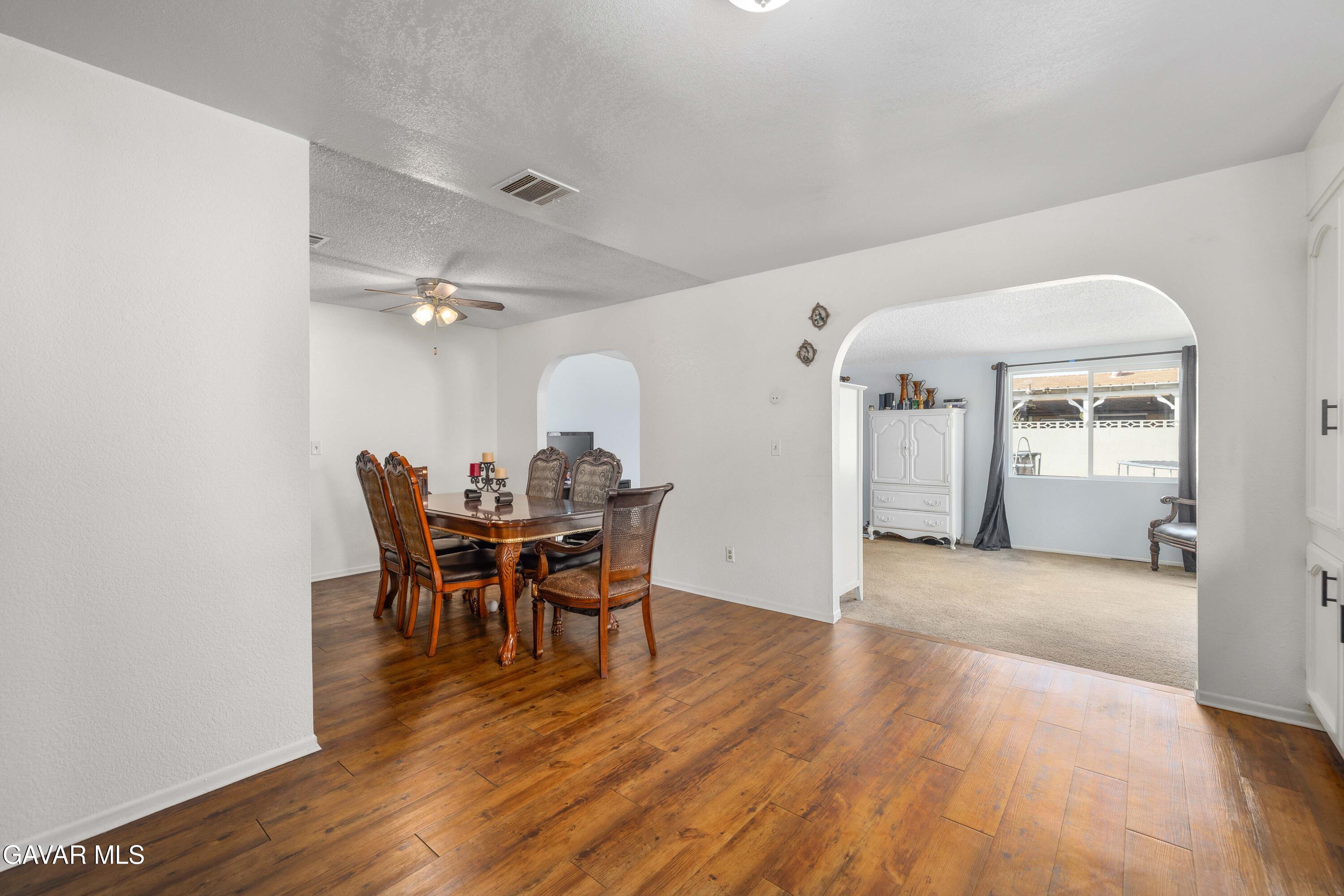 38511 Carolside Avenue Property Photo 12