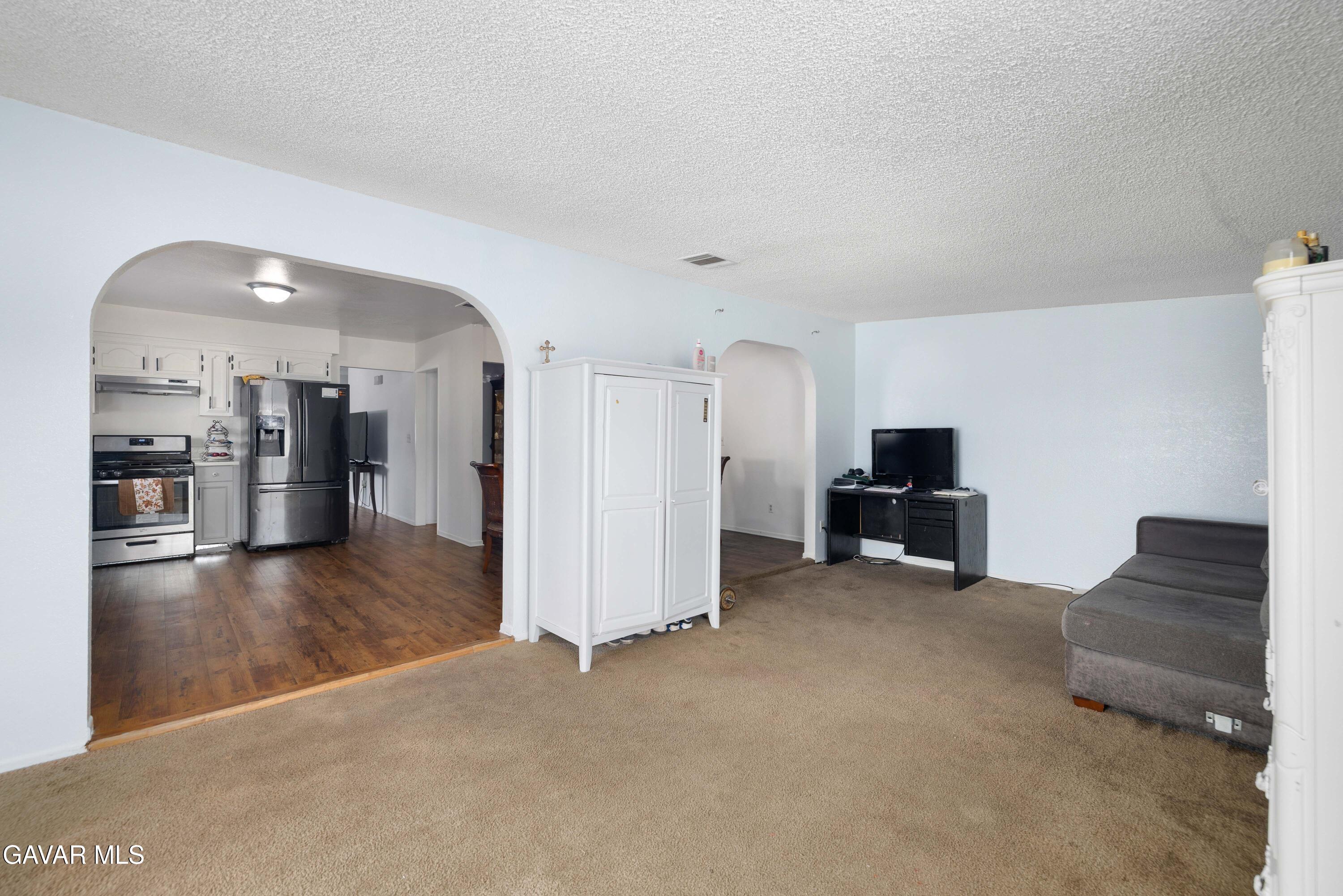 38511 Carolside Avenue Property Photo 15