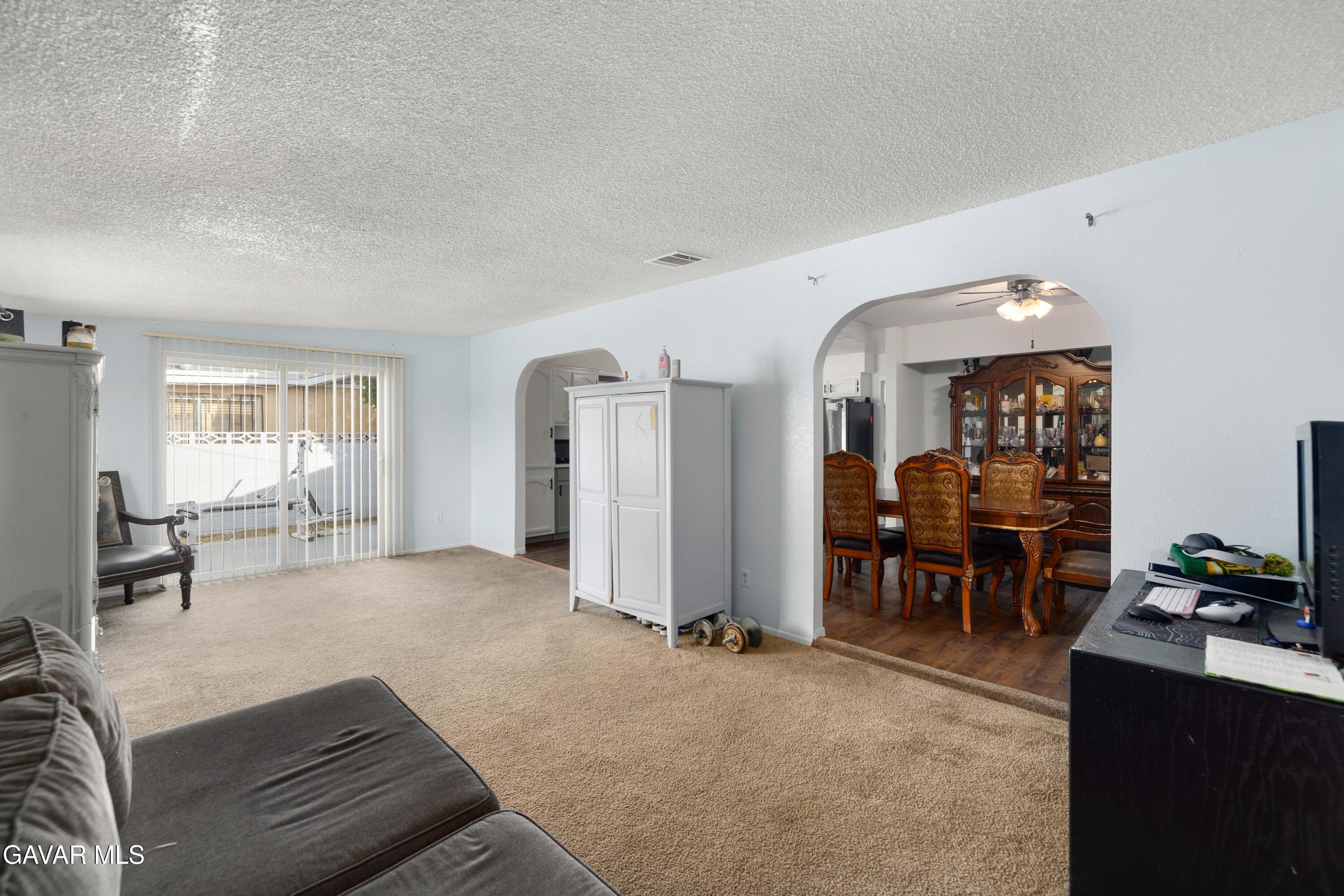 38511 Carolside Avenue Property Photo 16