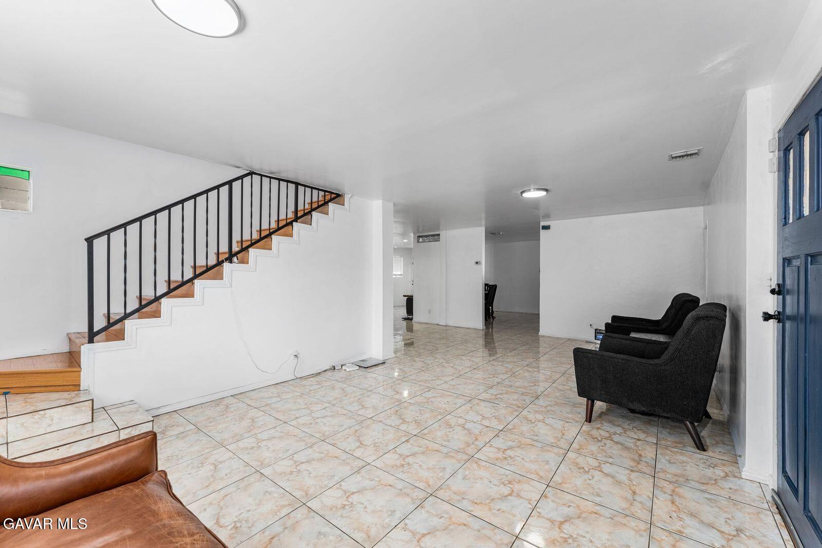 7431 Vanalden Avenue Property Photo 10
