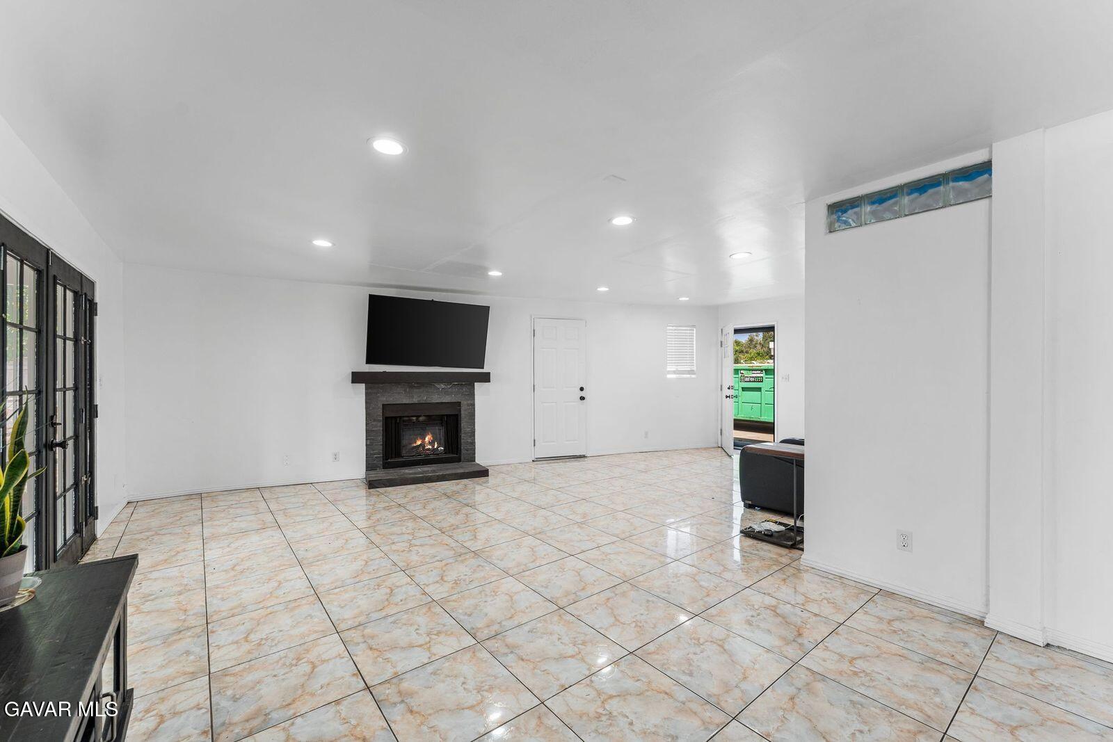 7431 Vanalden Avenue Property Photo 12