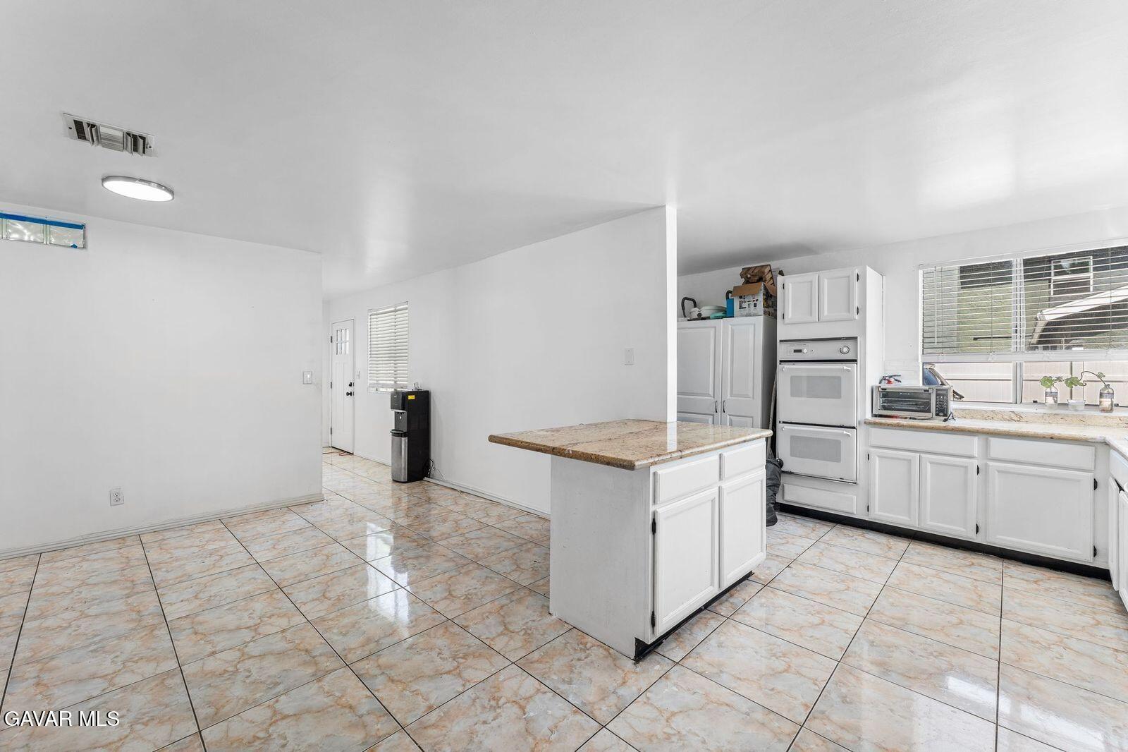 7431 Vanalden Avenue Property Photo 16