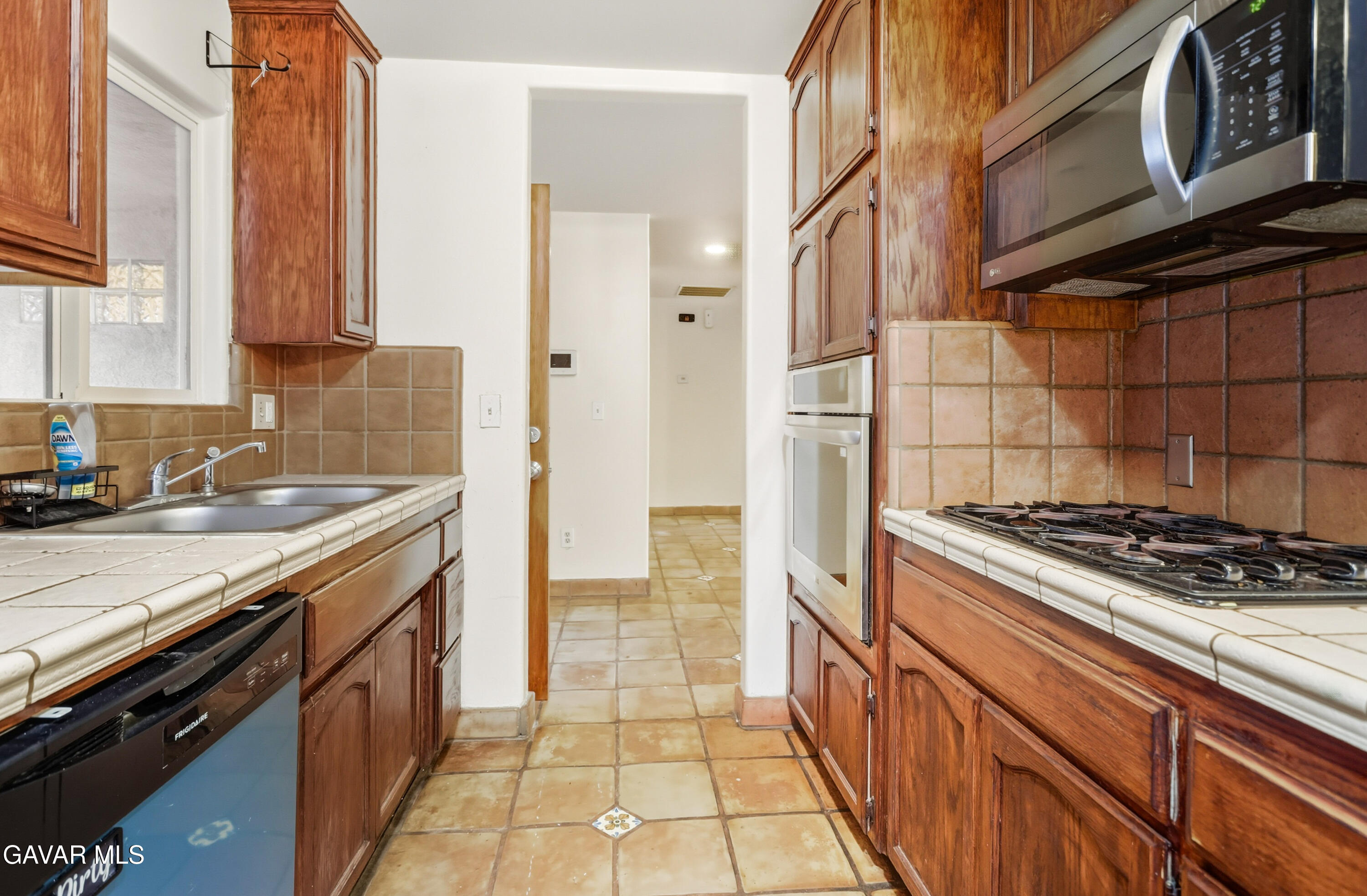 4507 Posada Avenue Property Photo 9