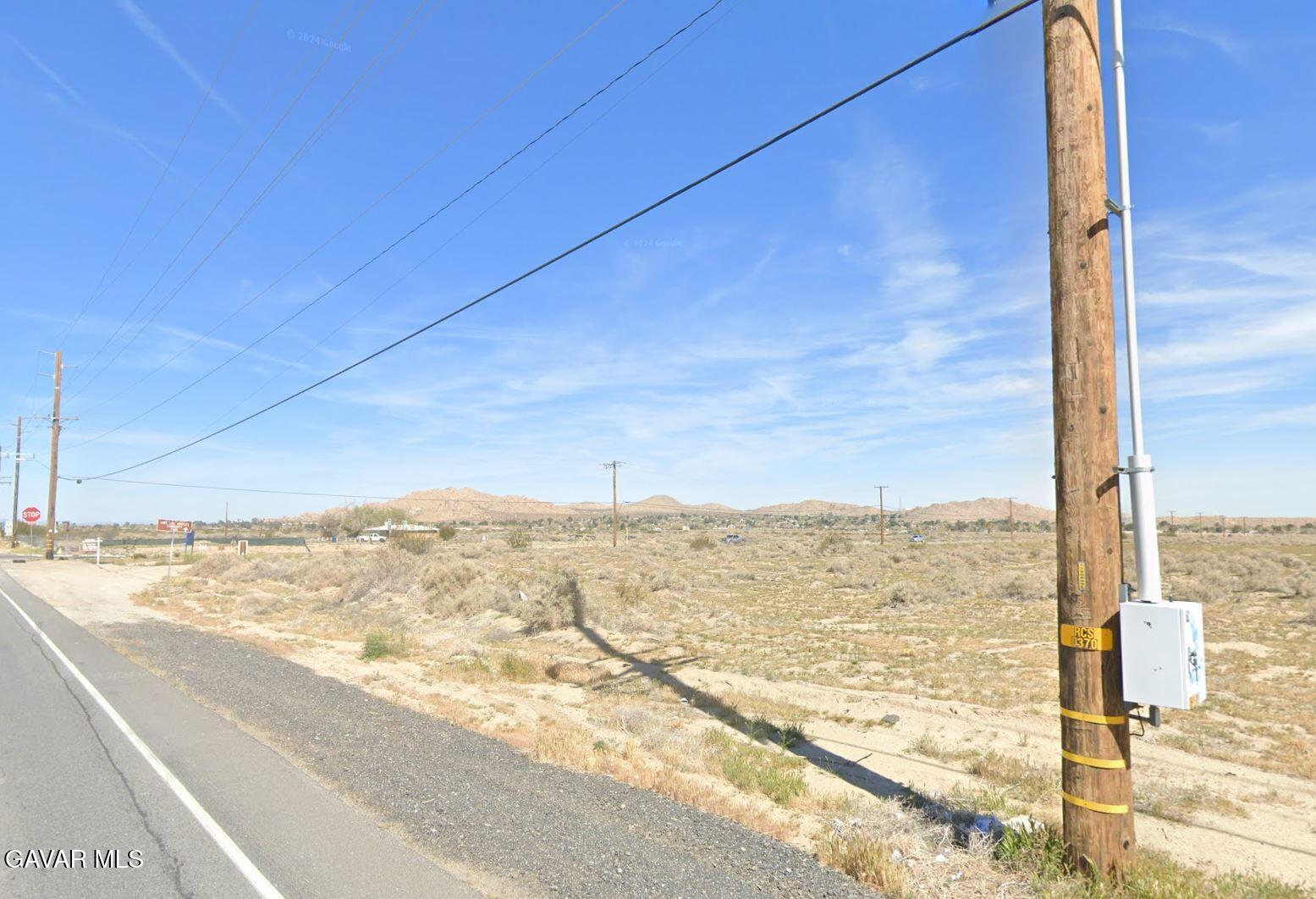 17000 E Palmdale Blvd Property Photo 6
