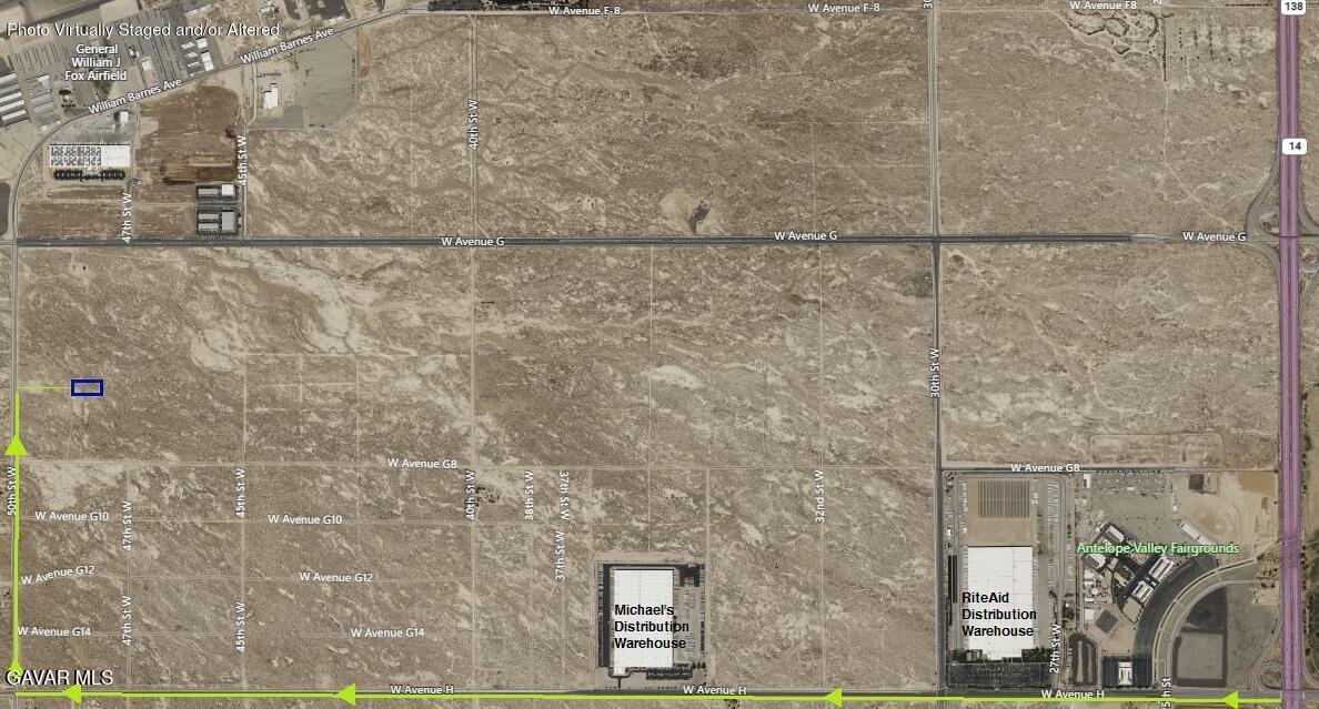 48 Street West & Avenue G5 Property Photo 4