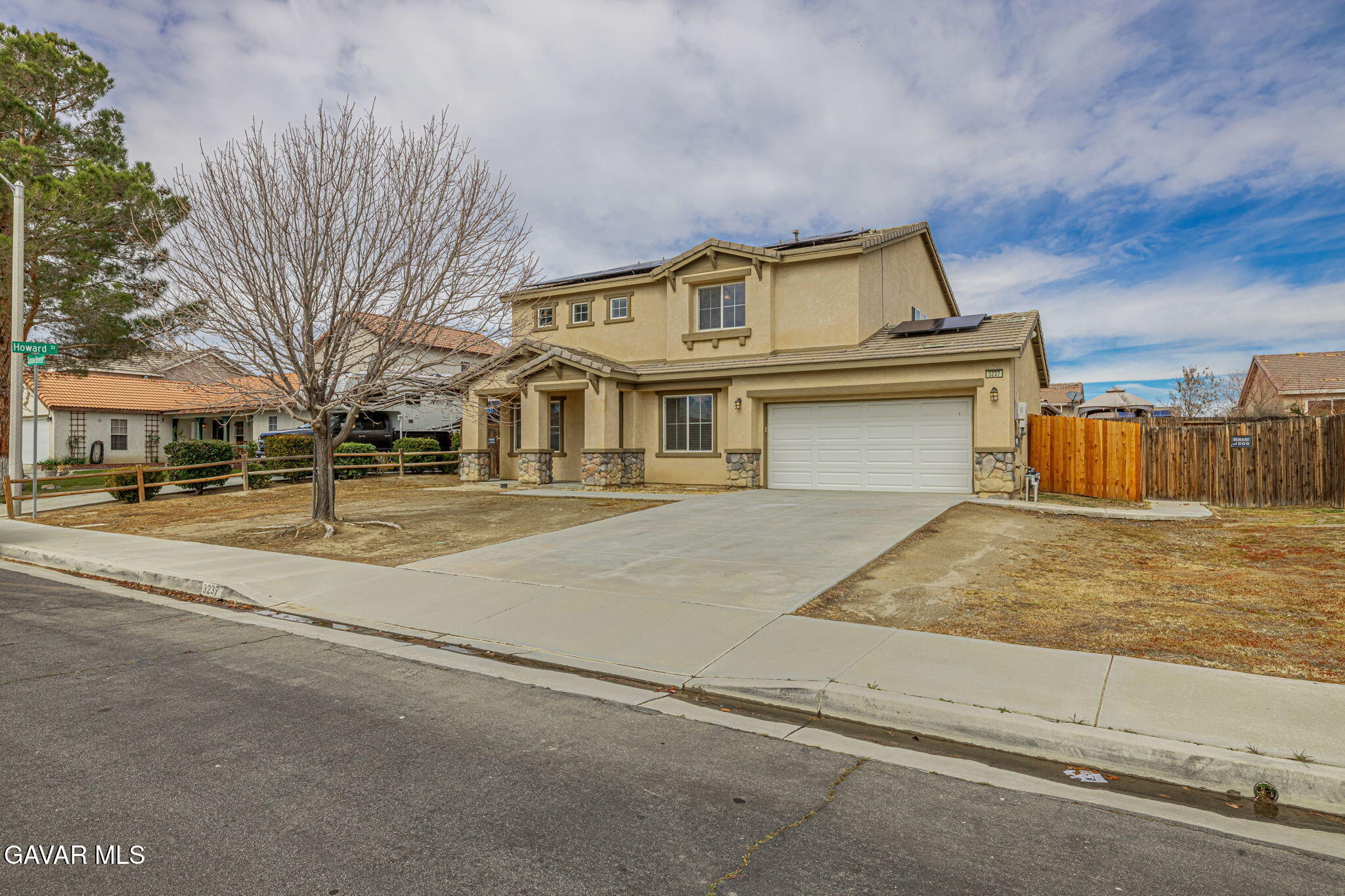 3237 Summer Breeze Avenue Property Photo 2