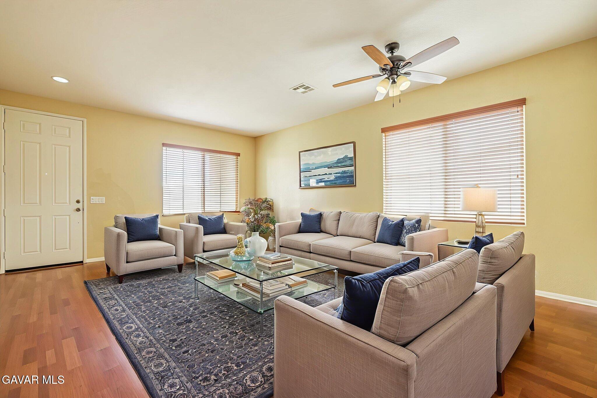 3237 Summer Breeze Avenue Property Photo 8