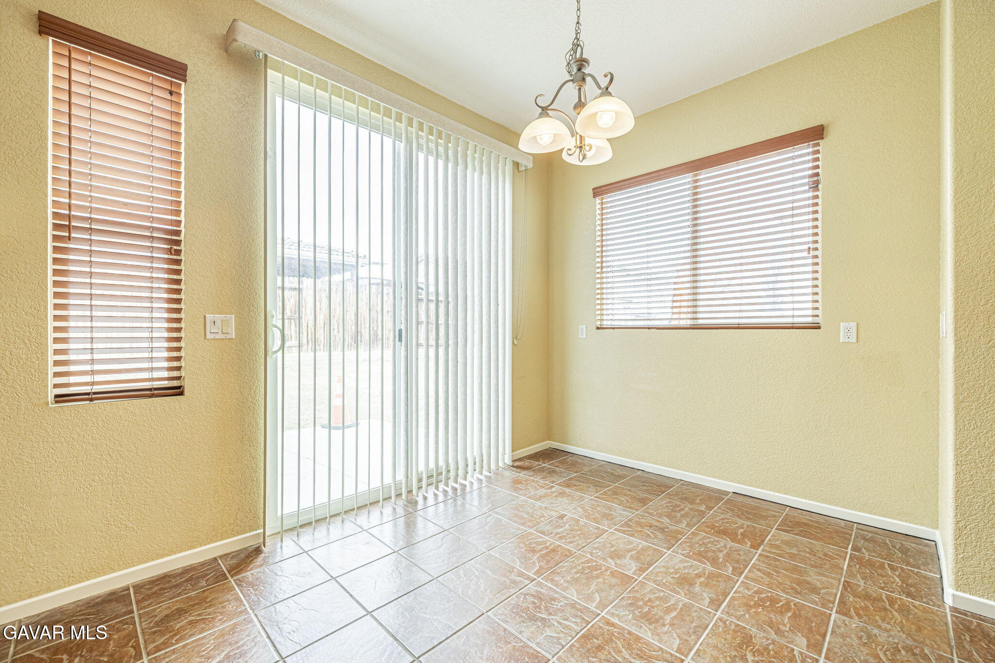 3237 Summer Breeze Avenue Property Photo 19