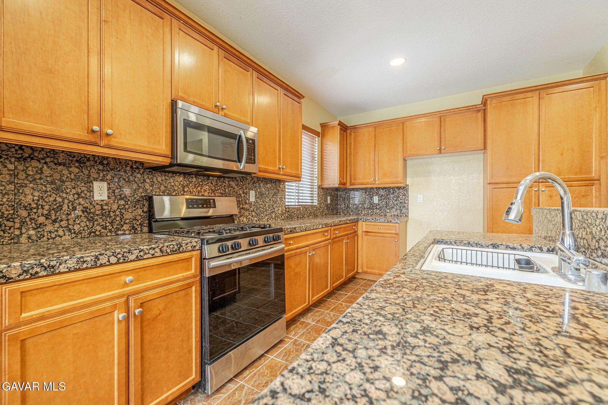 3237 Summer Breeze Avenue Property Photo 23