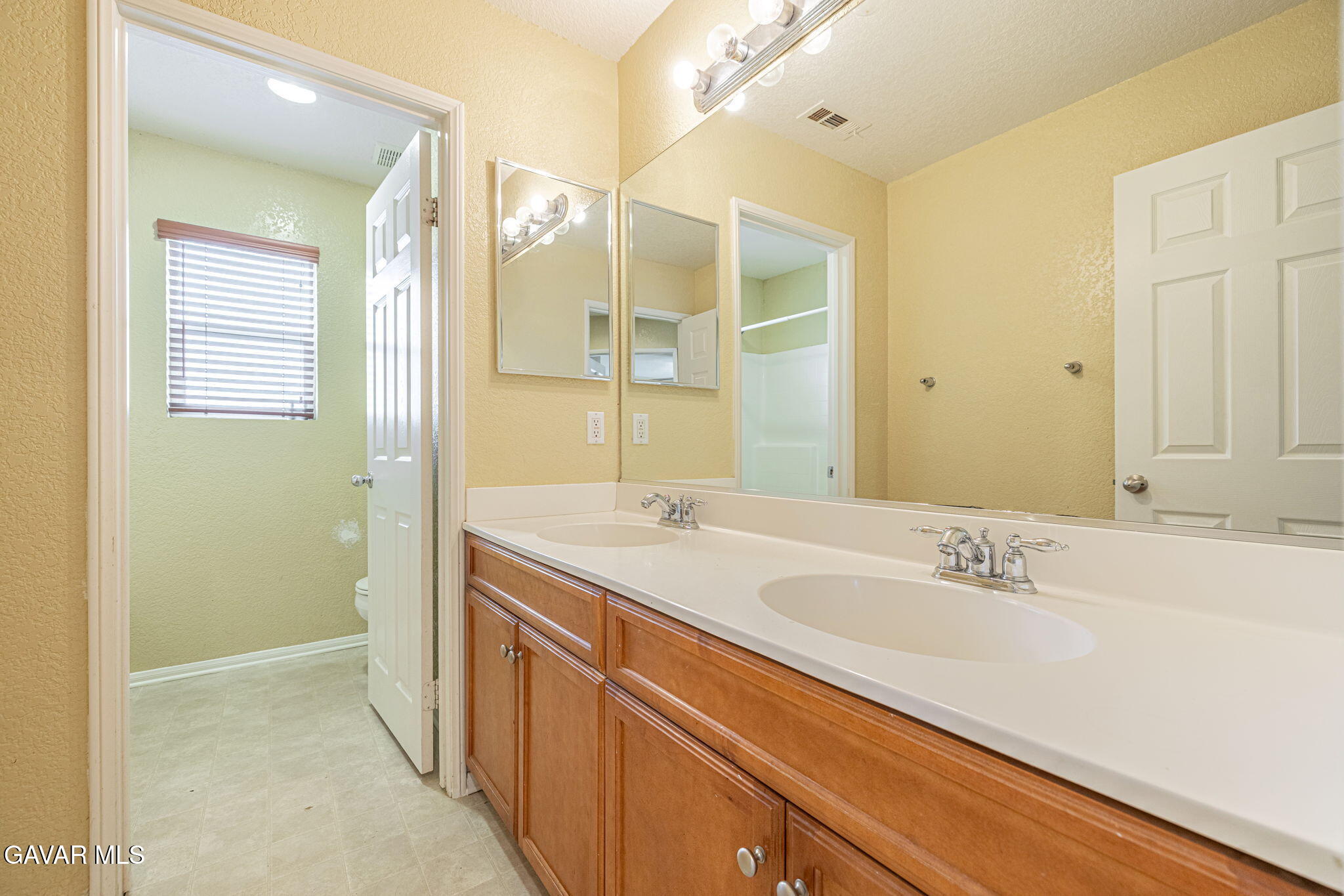 3237 Summer Breeze Avenue Property Photo 39