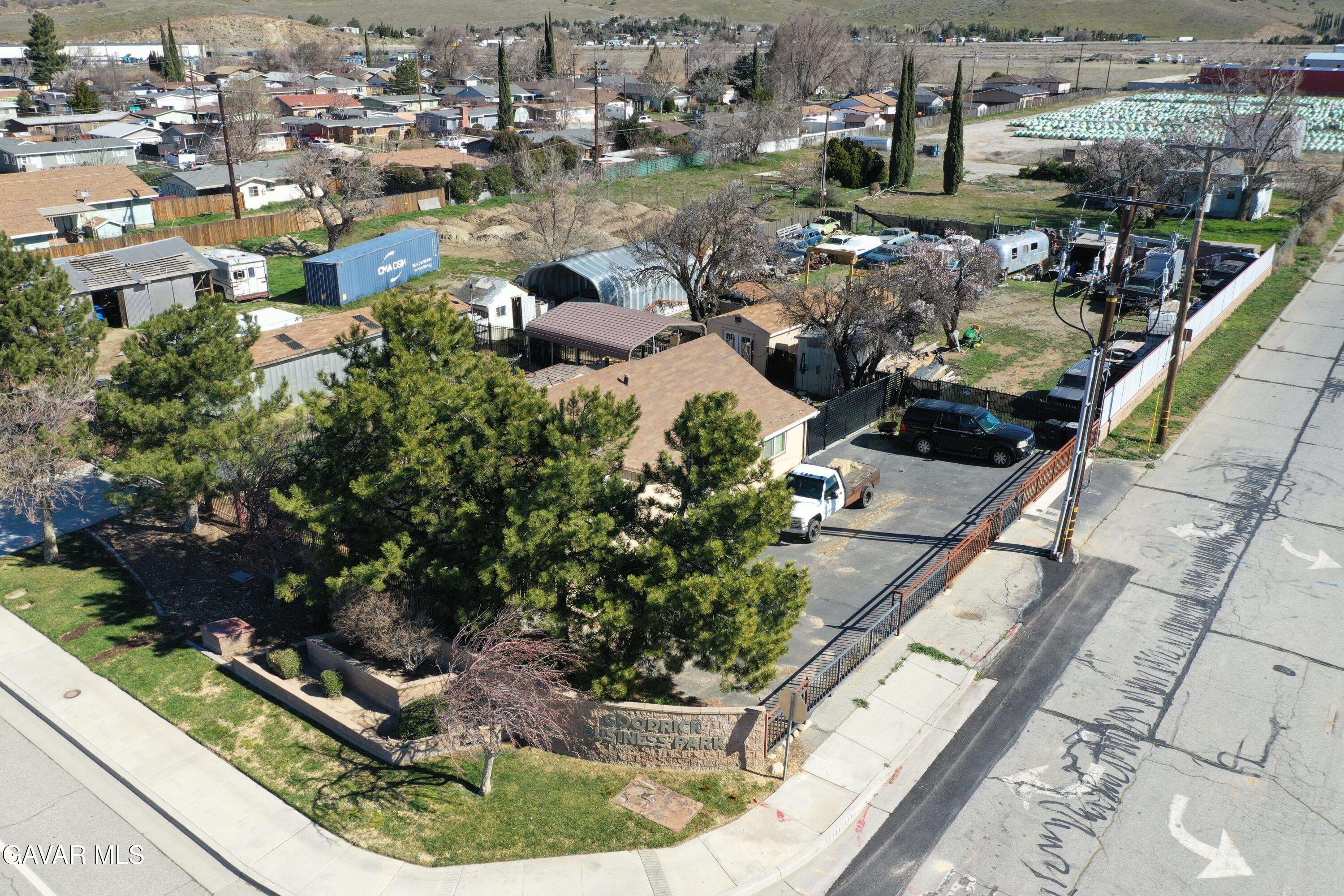 100 N Dennison Road Property Photo 3