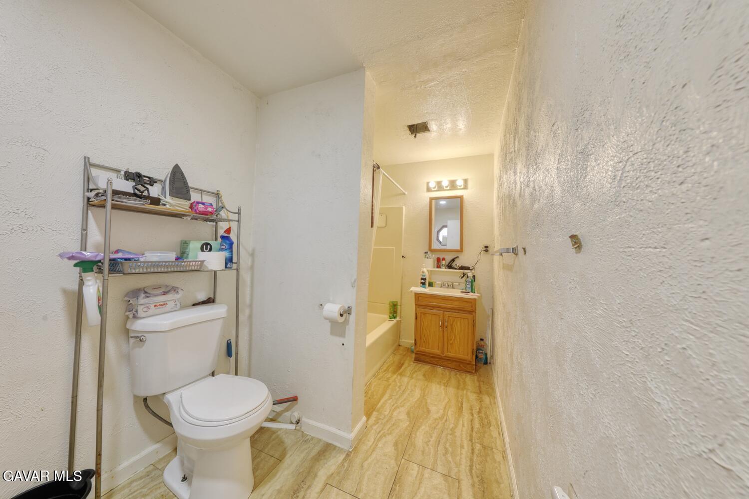 100 N Dennison Road Property Photo 22