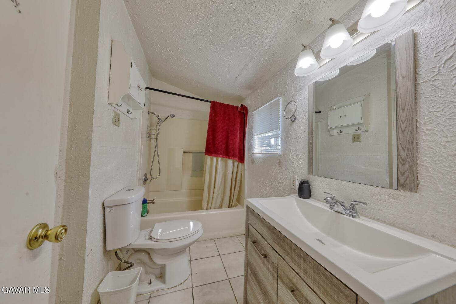100 N Dennison Road Property Photo 23