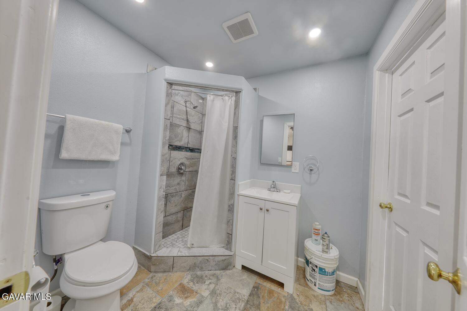 100 N Dennison Road Property Photo 27