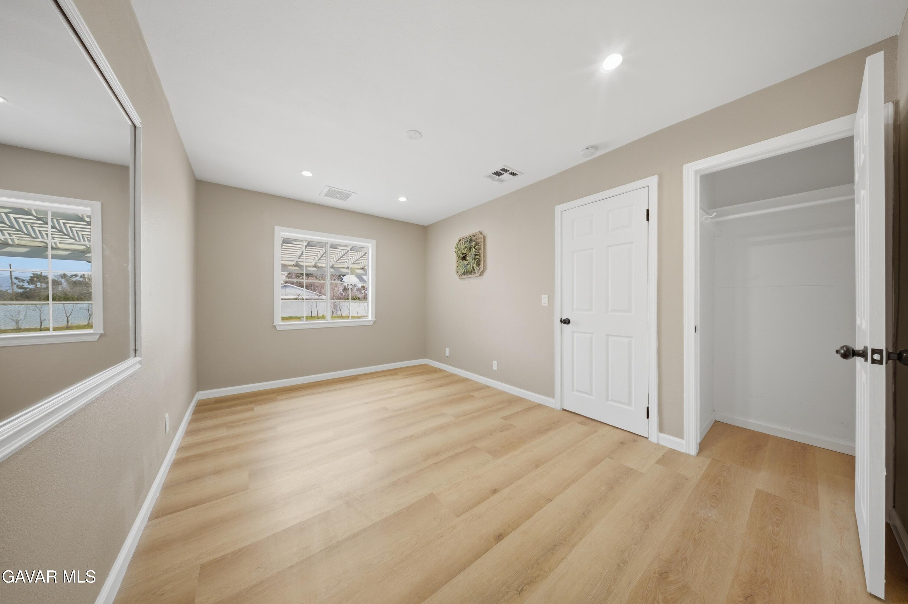 2232 W Avenue M4 Property Photo 19