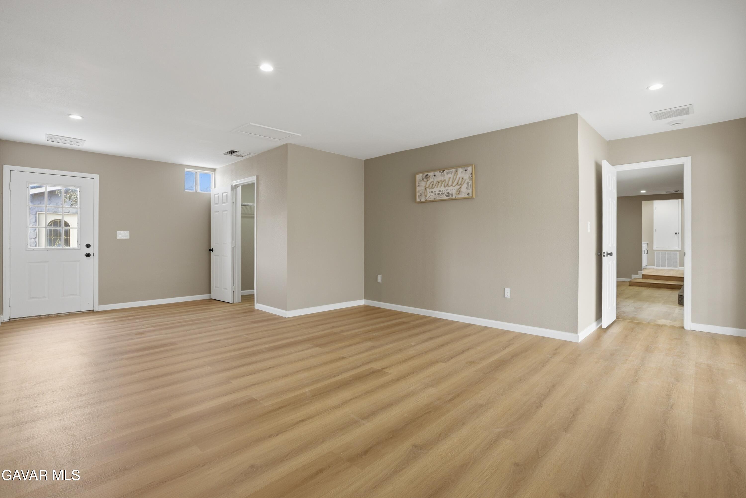 2232 W Avenue M4 Property Photo 21