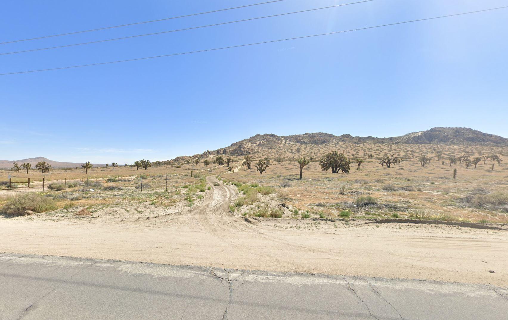 15300 E Avenue L Property Photo 5