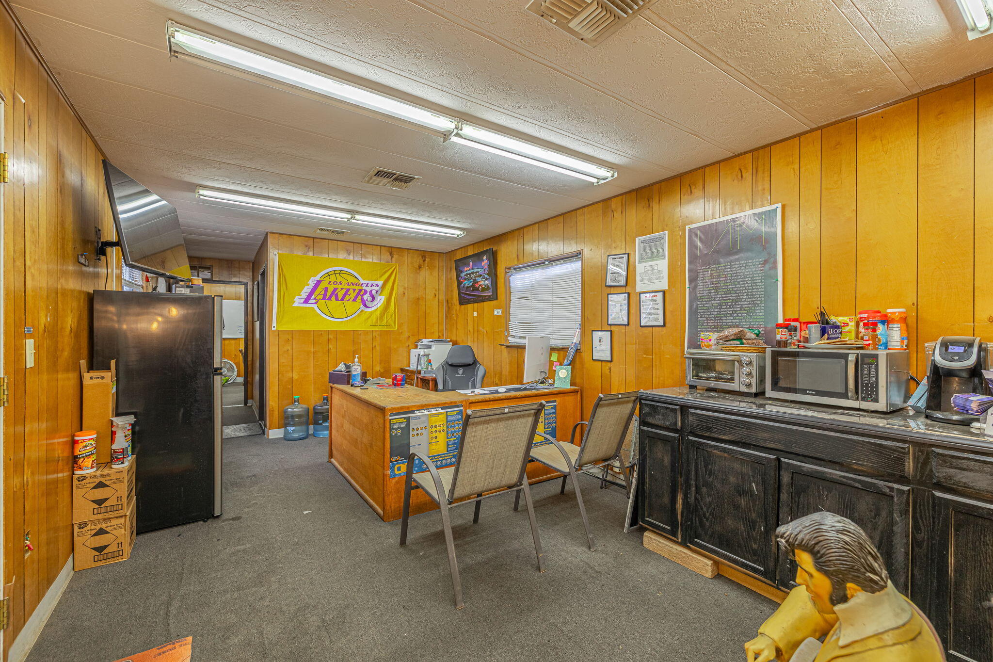 44663 Sierra Highway Property Photo 15