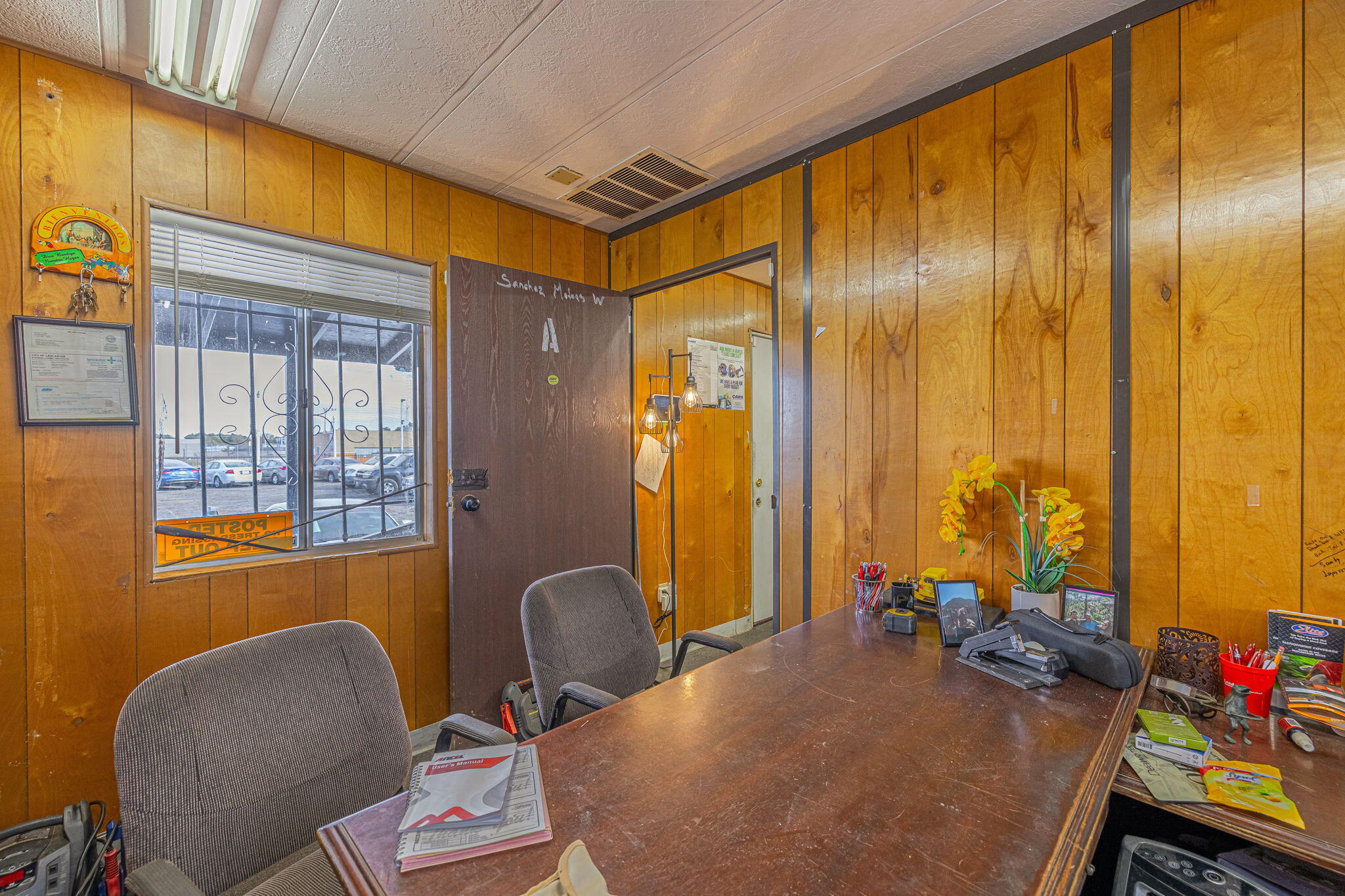 44663 Sierra Highway Property Photo 18