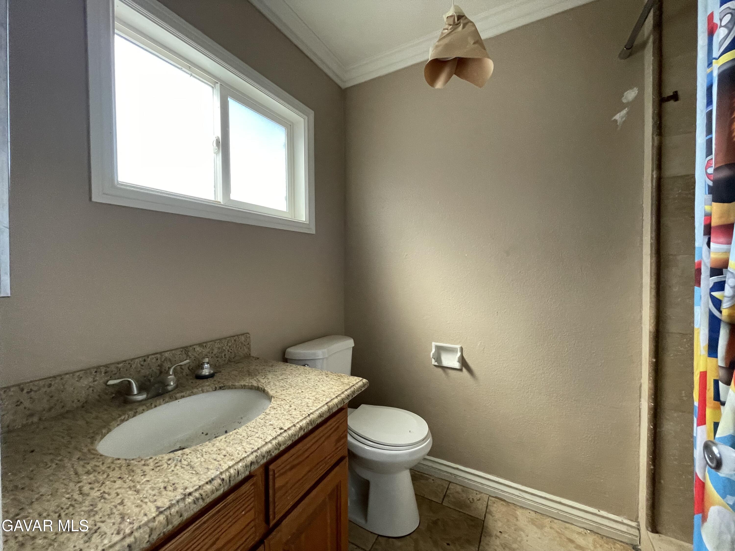 309 E Avenue J13 Property Photo 8