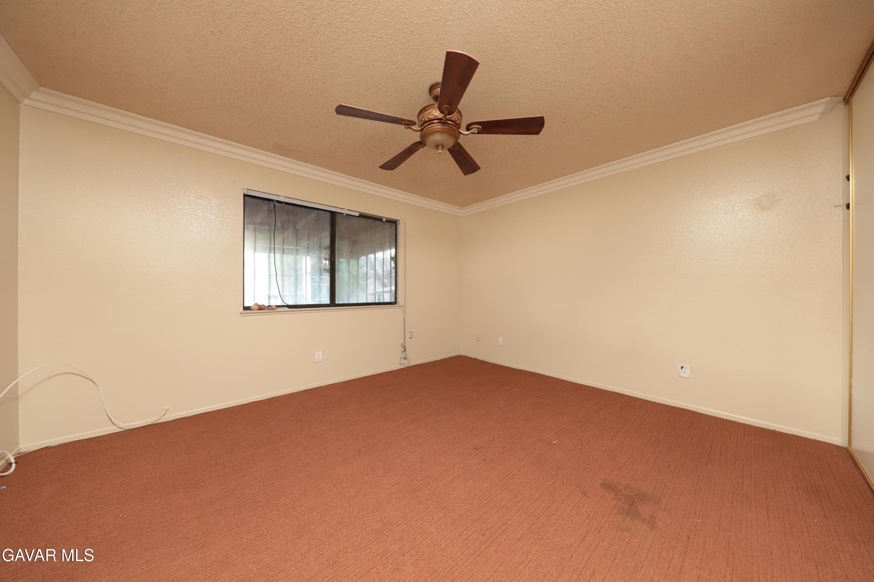 43319 W 27th Street, W Property Photo 8
