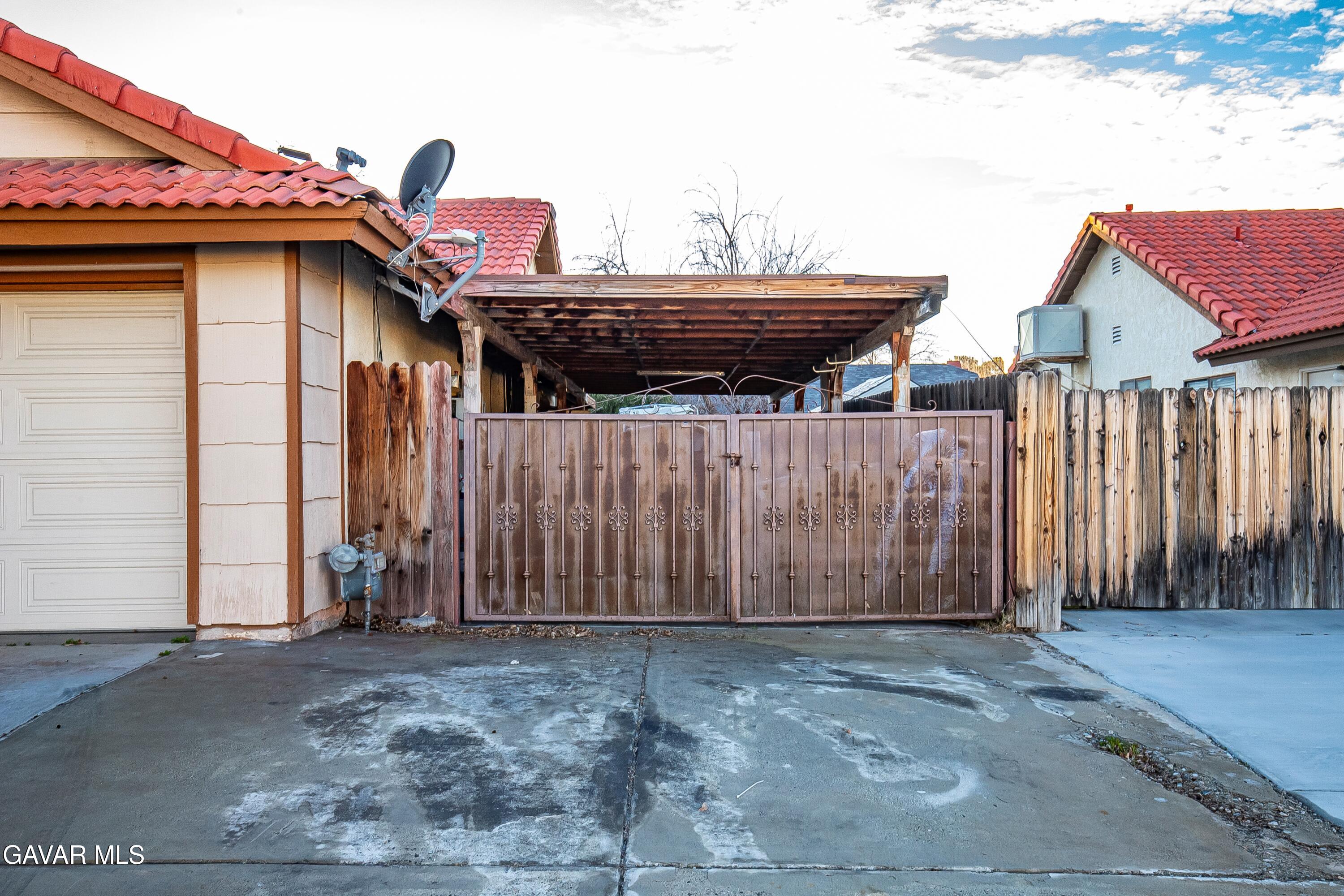 43319 W 27th Street, W Property Photo 15