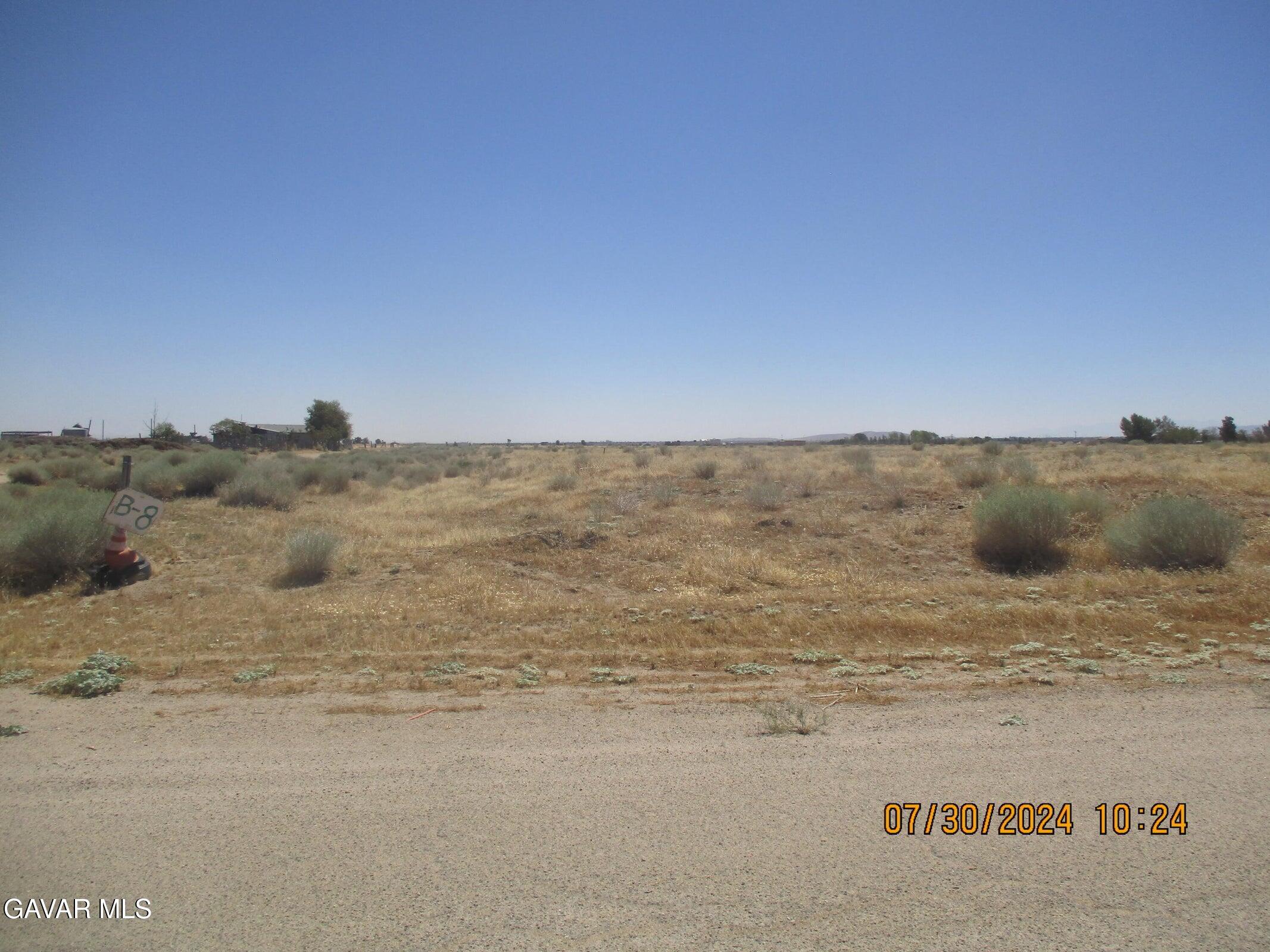 Cor 235 Stw Pav B8, # B8 Property Photo 1