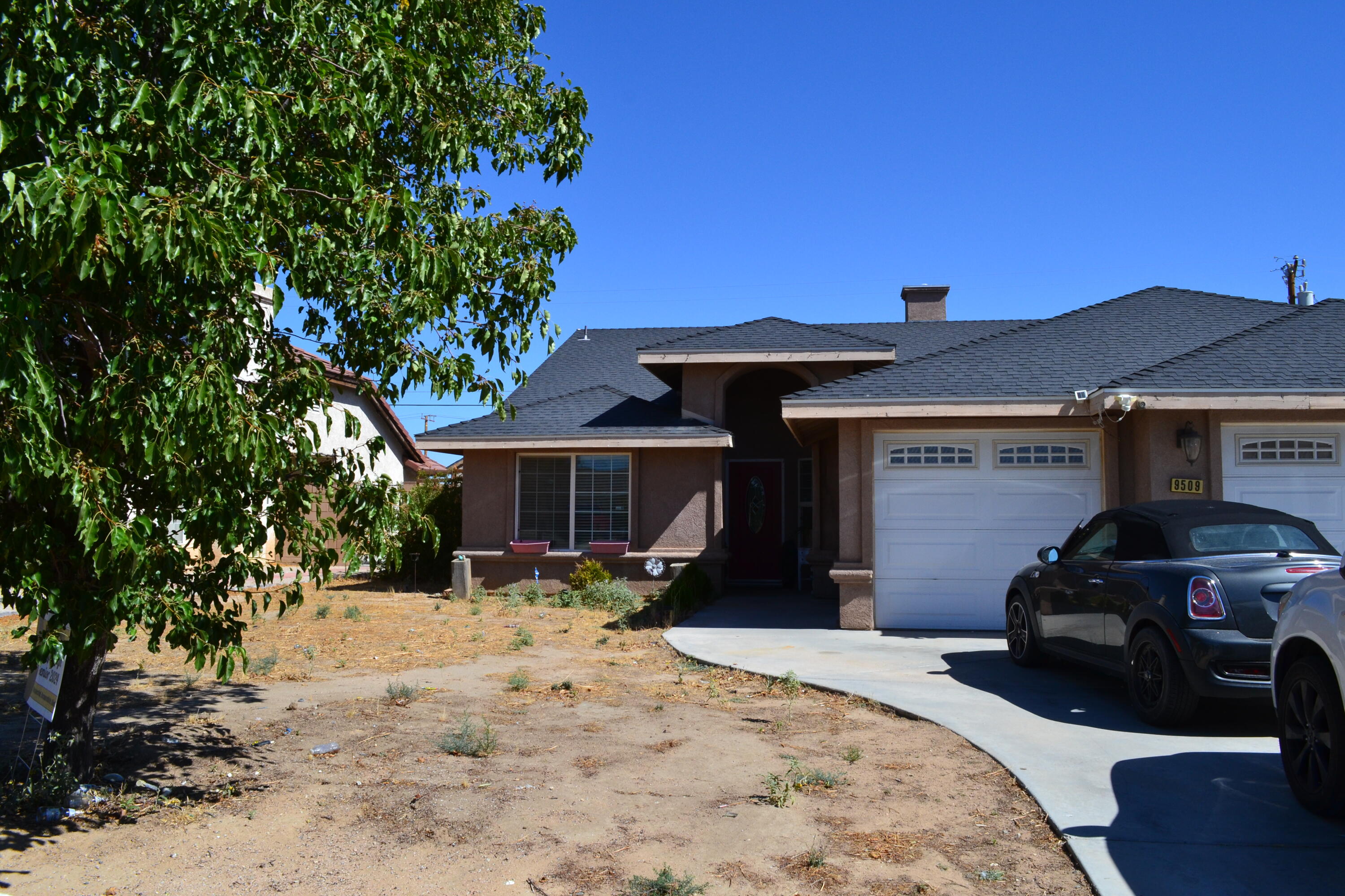 9509 Rea Avenue Property Photo 2