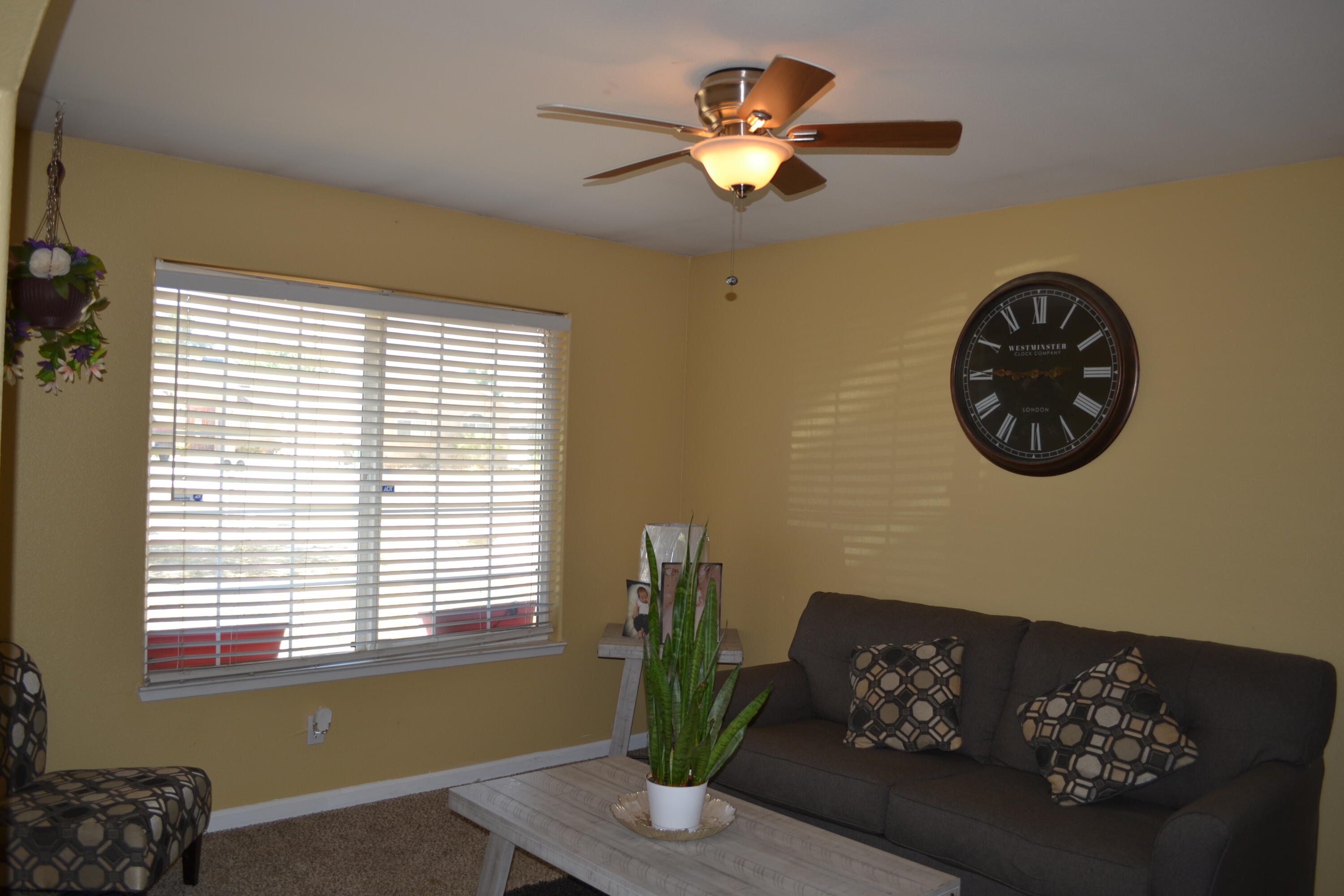 9509 Rea Avenue Property Photo 6
