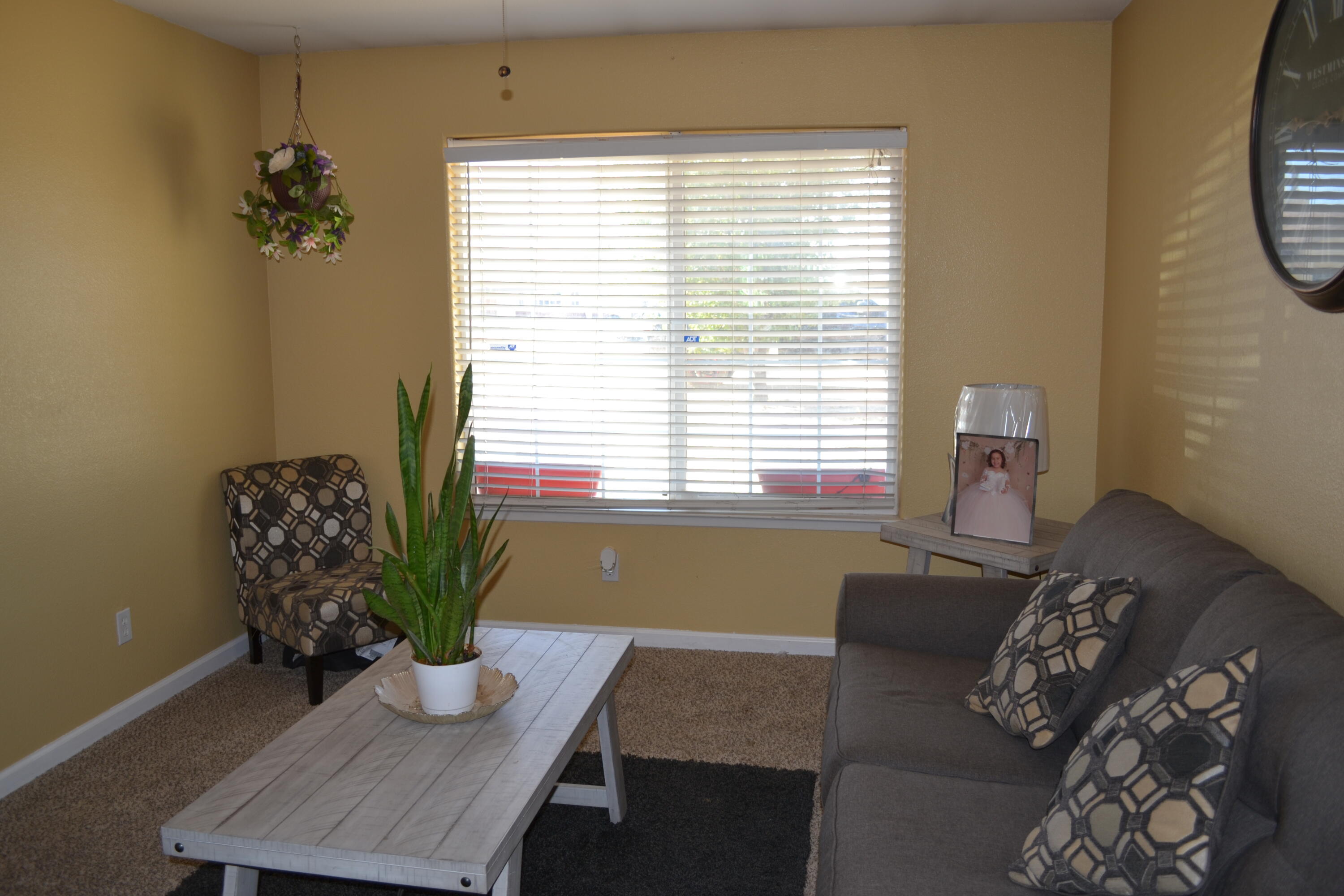 9509 Rea Avenue Property Photo 8