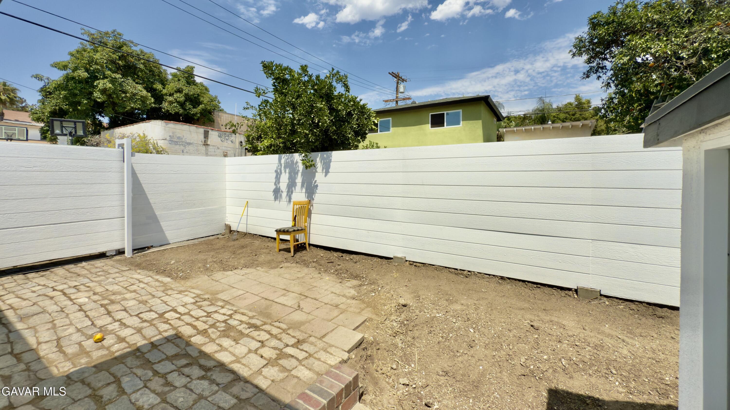 2340 N Thomas Street Property Photo 11