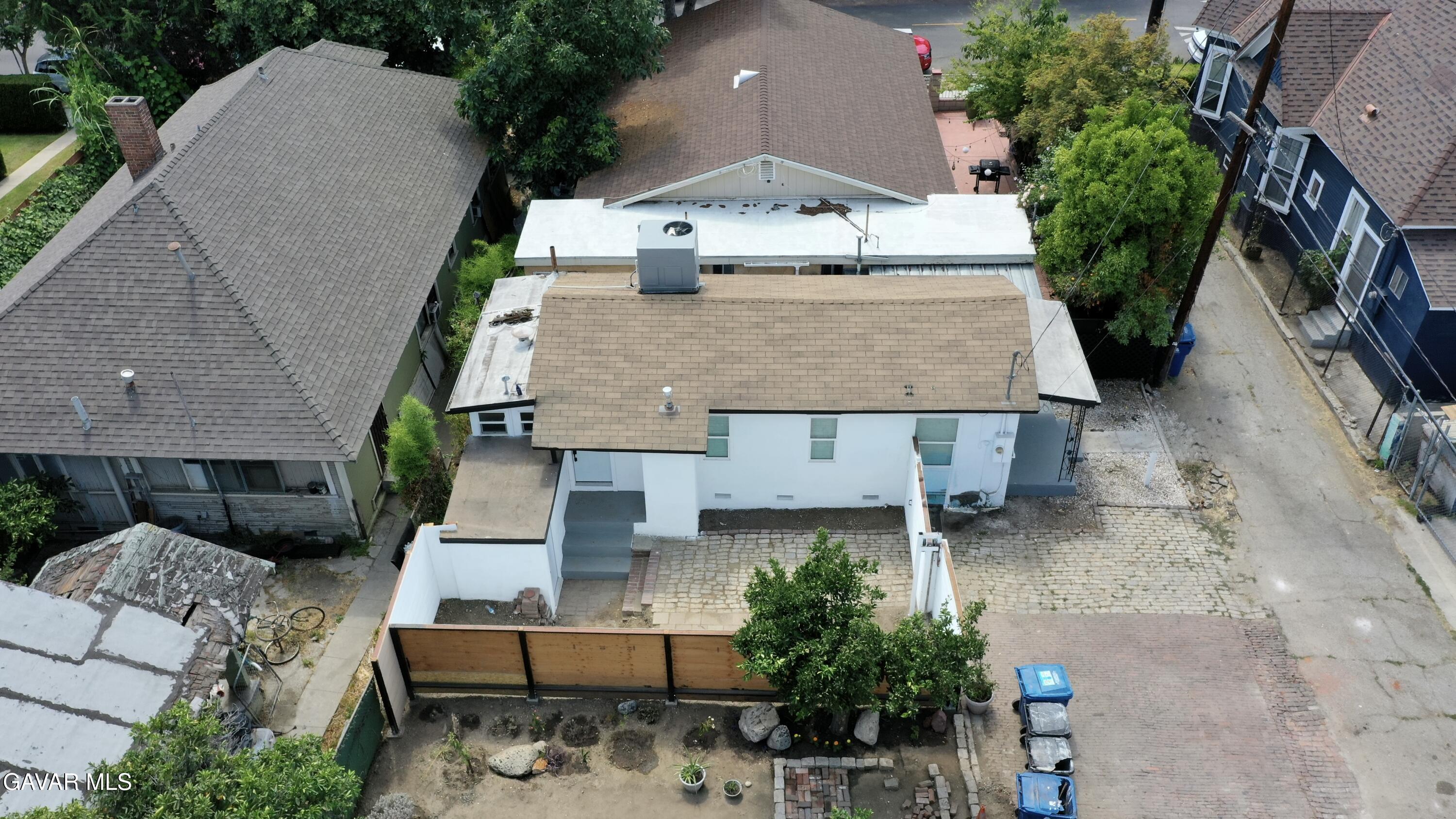 2340 N Thomas Street Property Photo 18