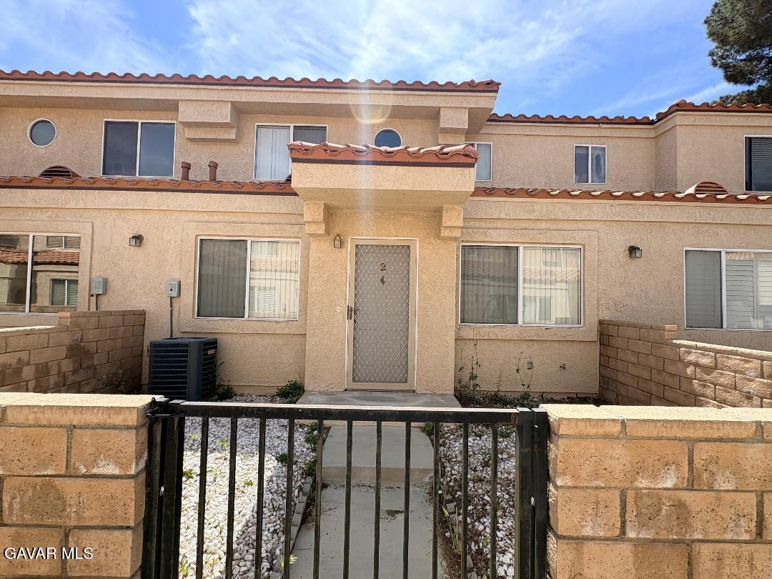 43441 W 30th Street, Unit 2 Property Photo 1
