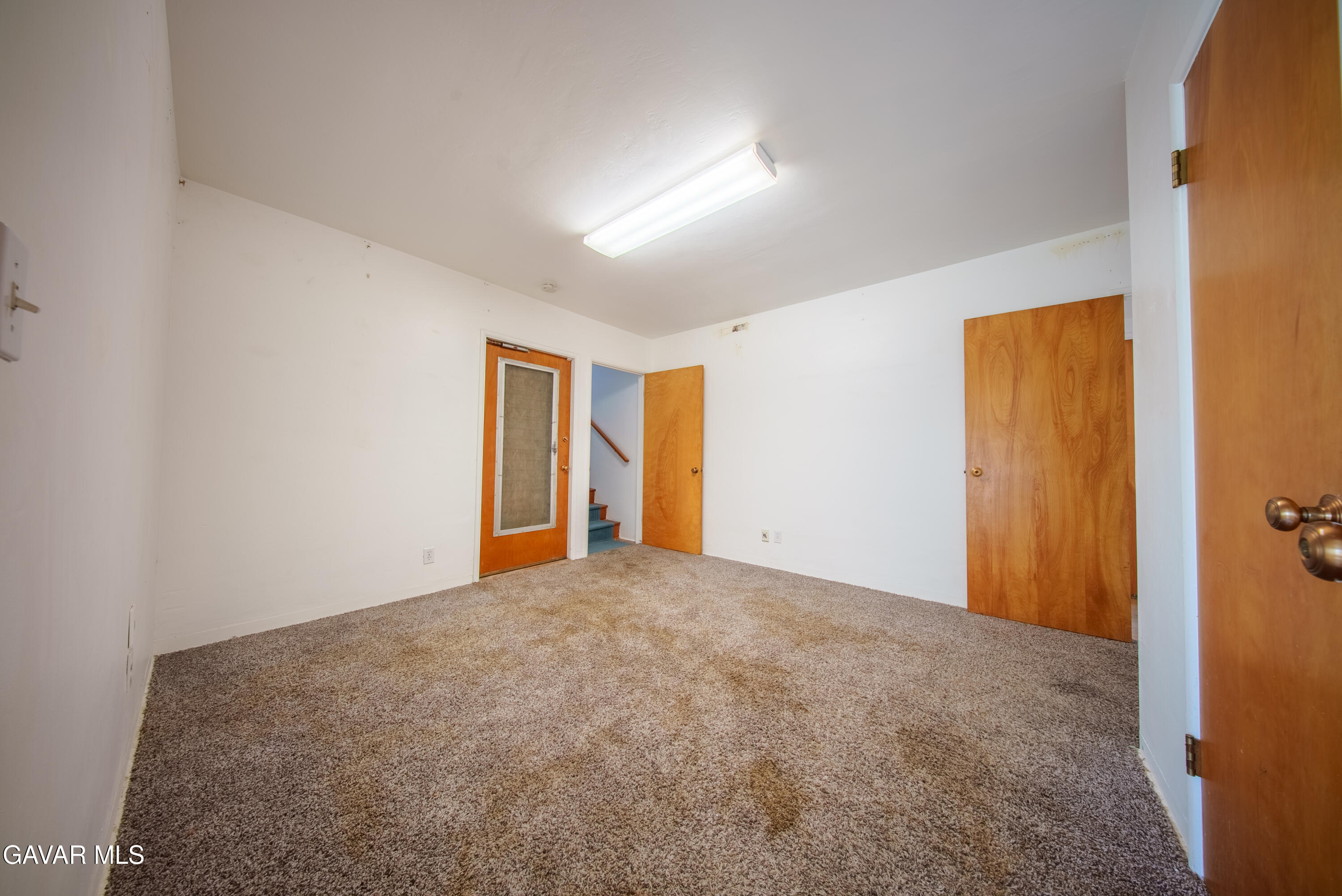 2709 Peerless Avenue Property Photo 10