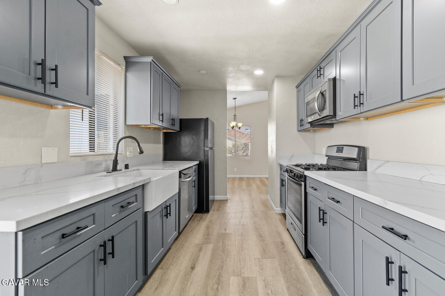 44053 Canyon Way Property Photo 3