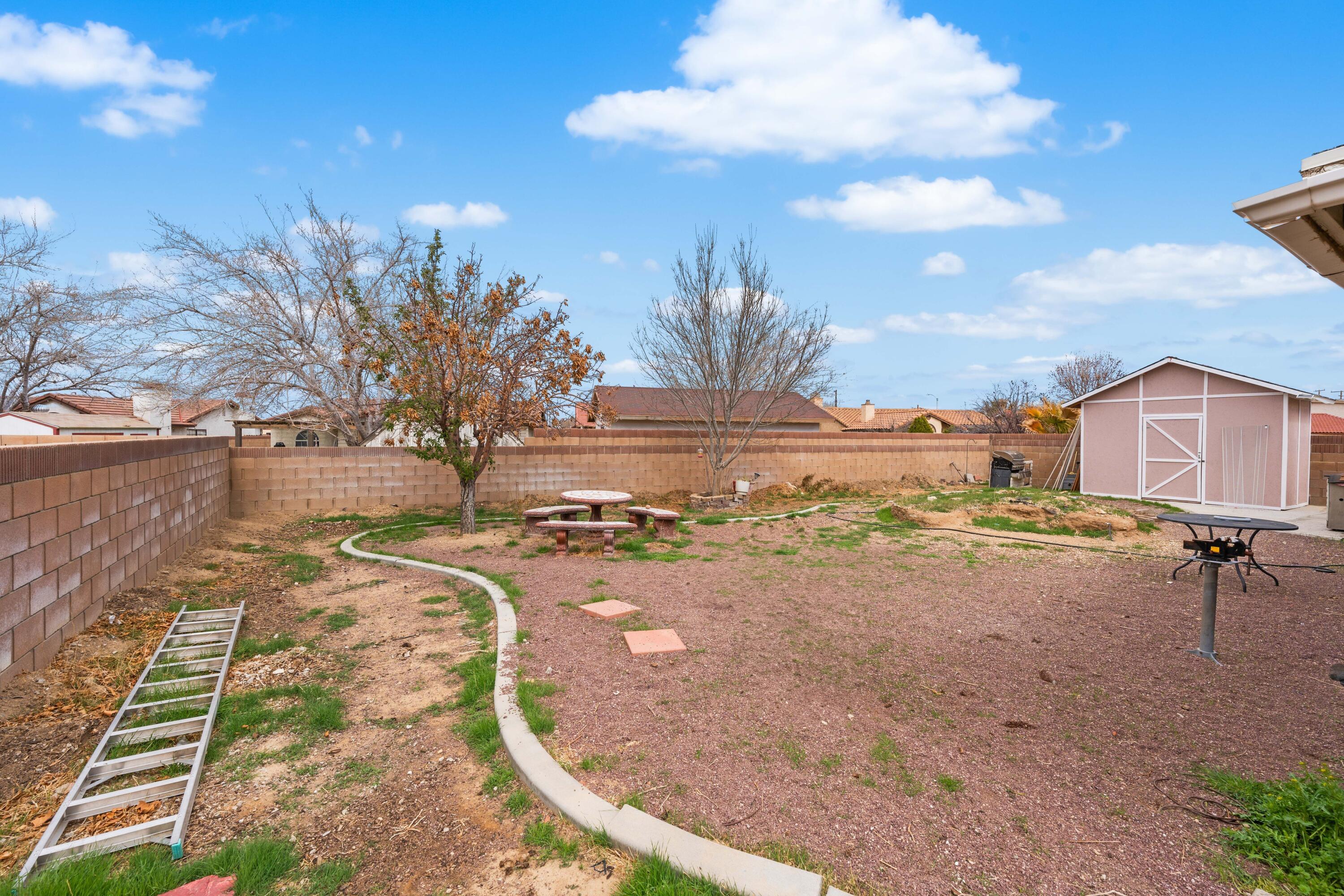 1827 Louise Avenue Property Photo 22
