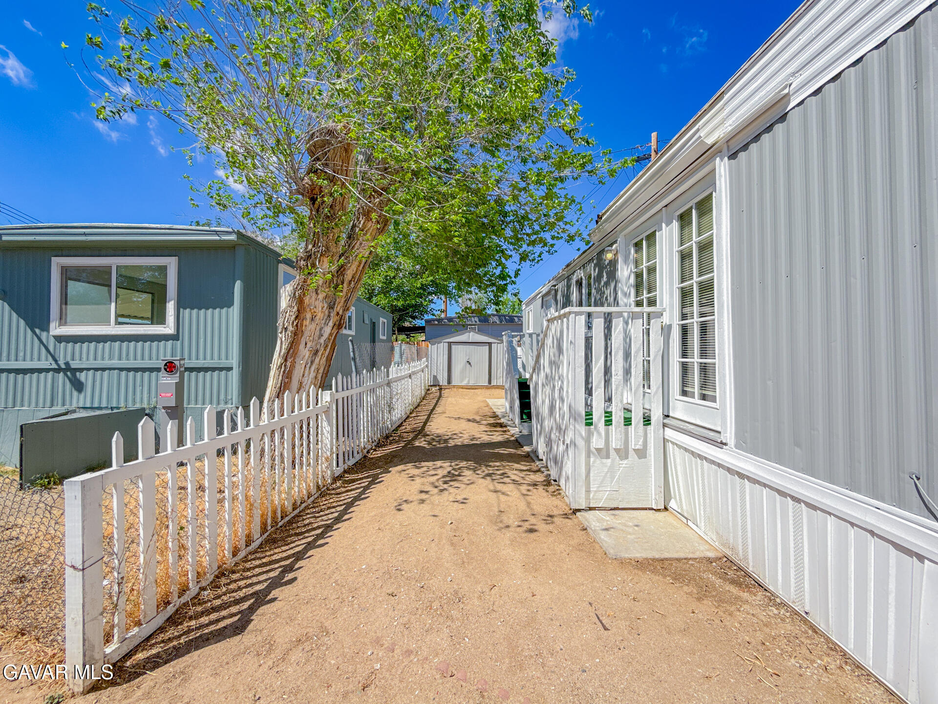 1258 W Rosamond Boulevard, Spc 14 Property Photo 4