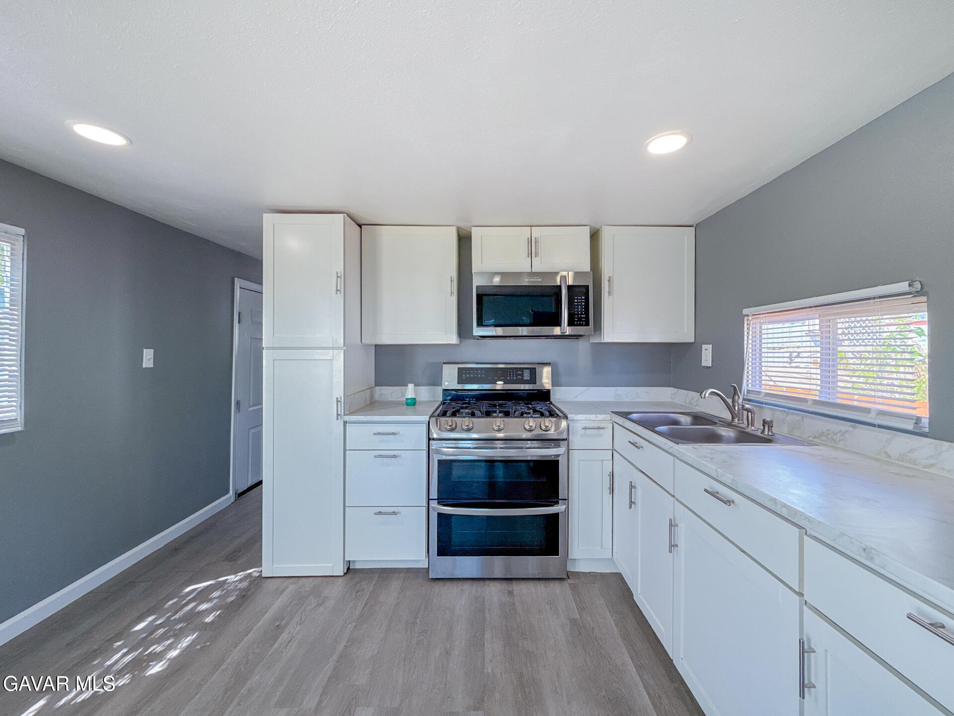1258 W Rosamond Boulevard, Spc 14 Property Photo 6